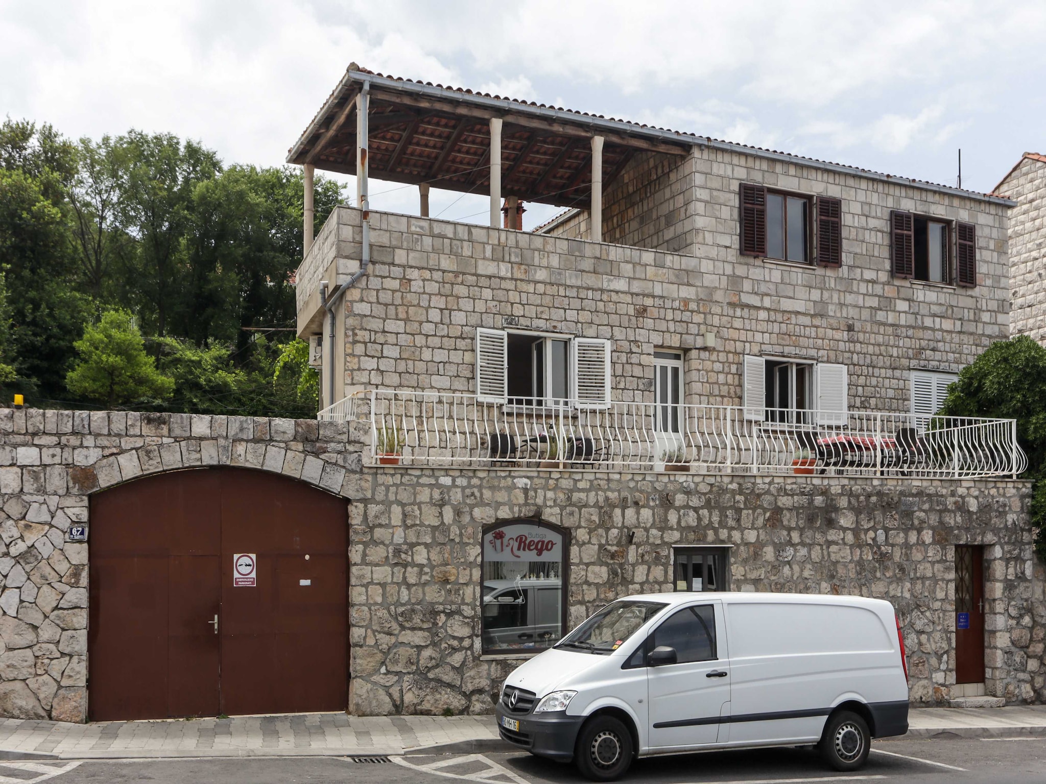Apartmá Apartments Sisic - One Bedroom Apartment with Terr
