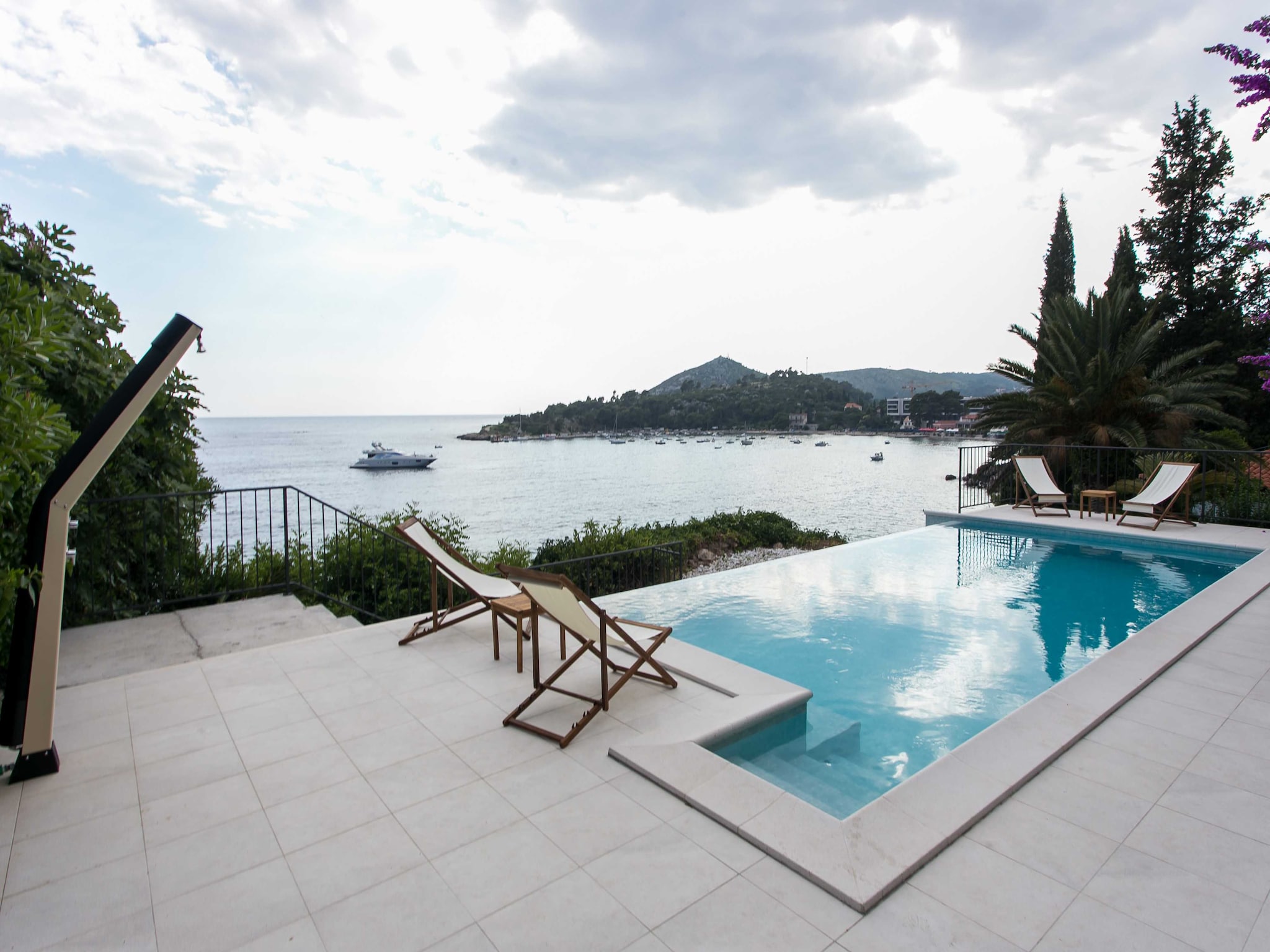 Apartmá Villa Mirjana - One Bedroom Apartment with Terrace