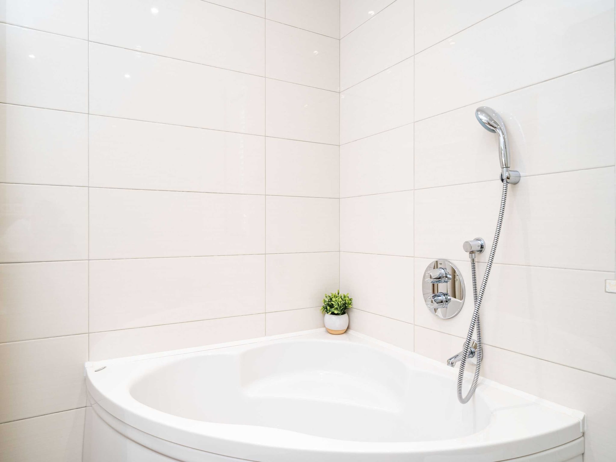   Holiday Home King - Four Bedroom House with Terrac