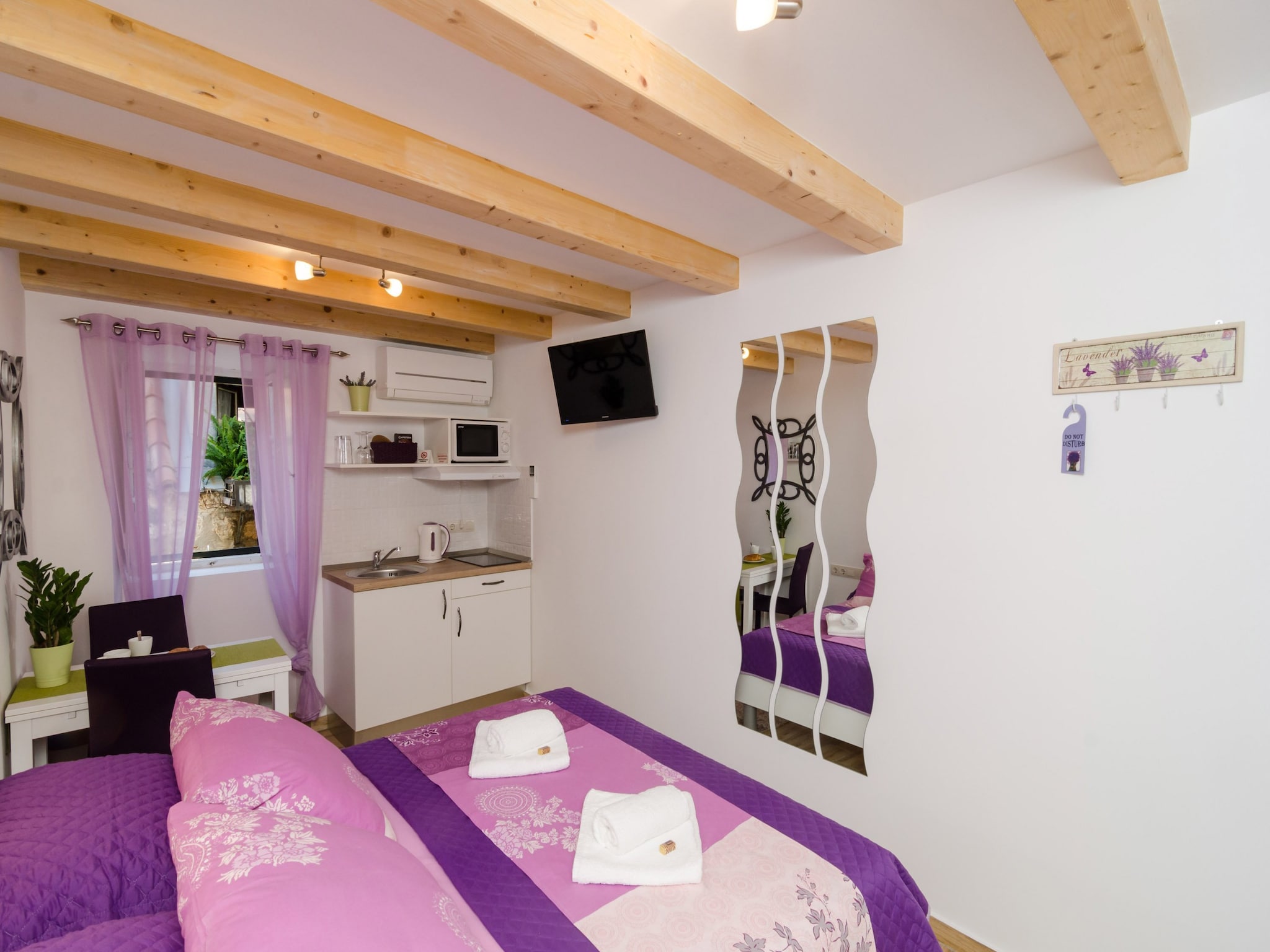 Apartmá Lavender Garden Apartments - Studio Apartment (Fir