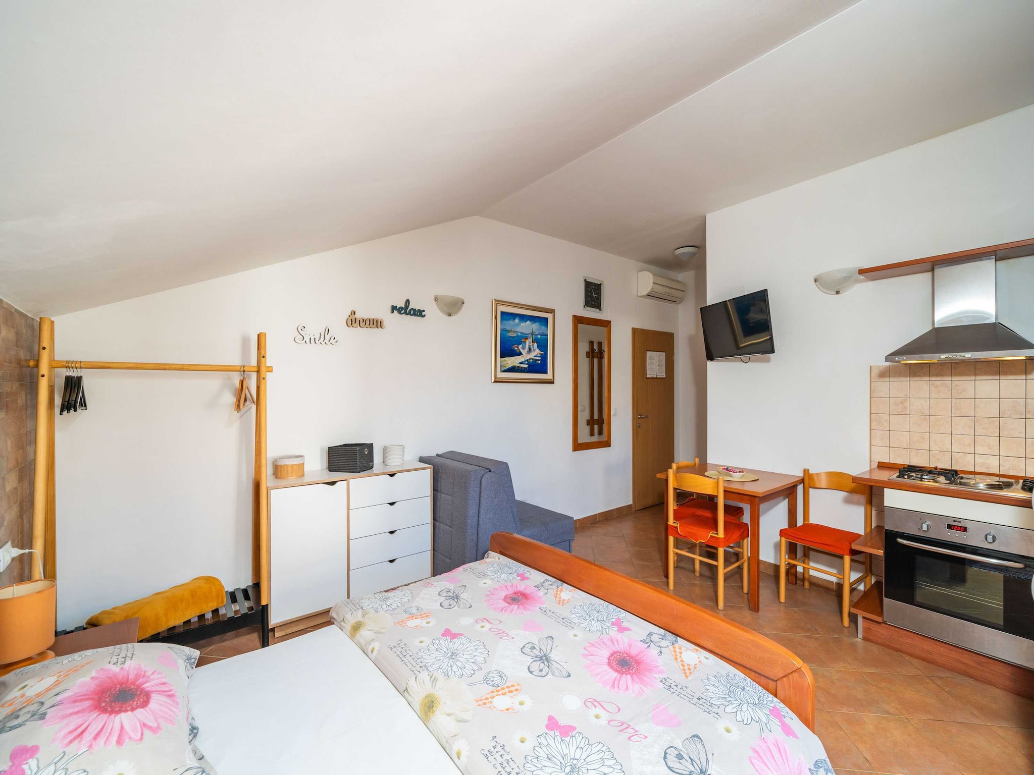 Apartmá Apartments Senjo - Studio Apartment with Balcony a