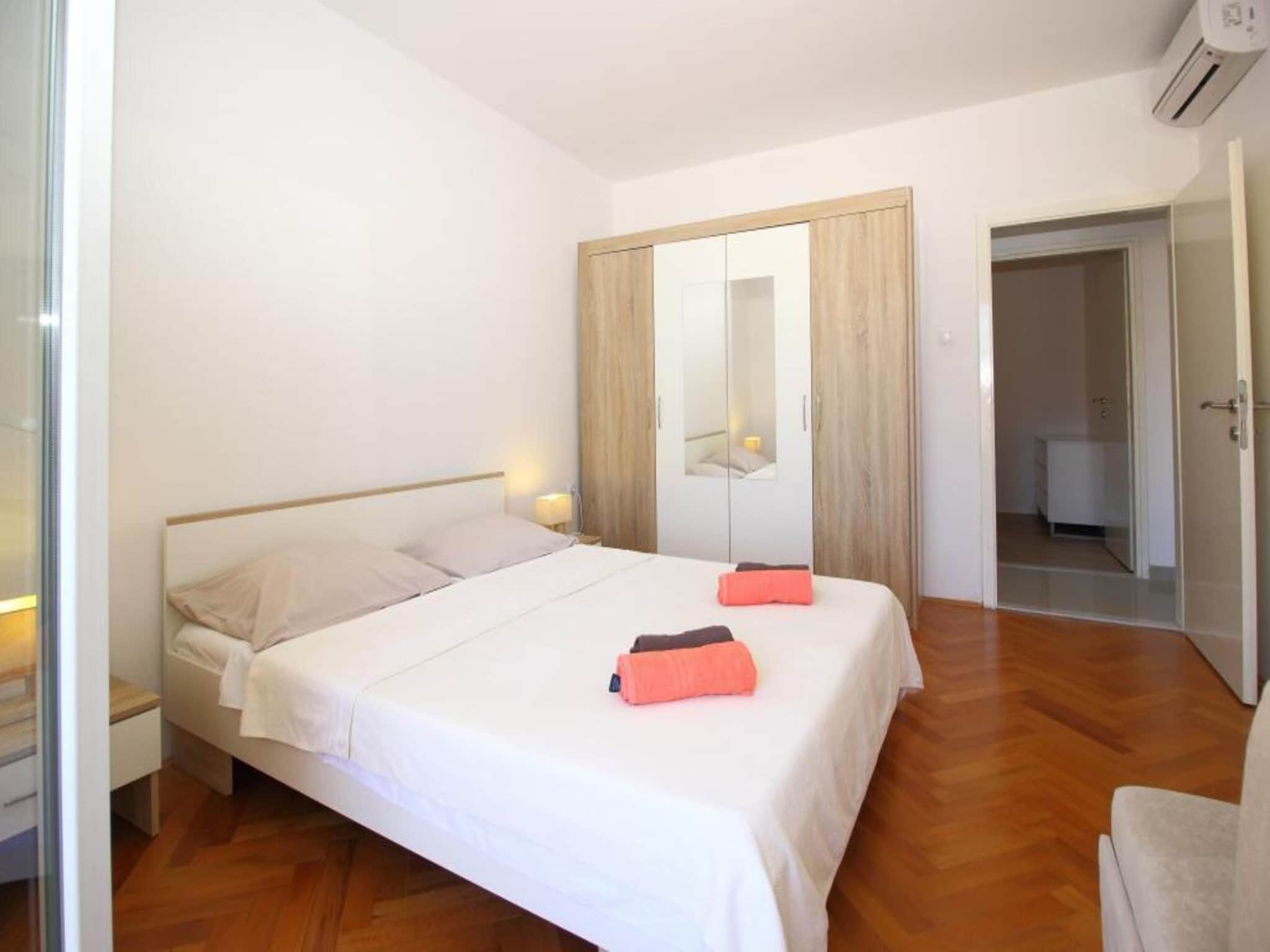 Apartmá Apartments Dubreta - Two Bedroom Apartment with Ba