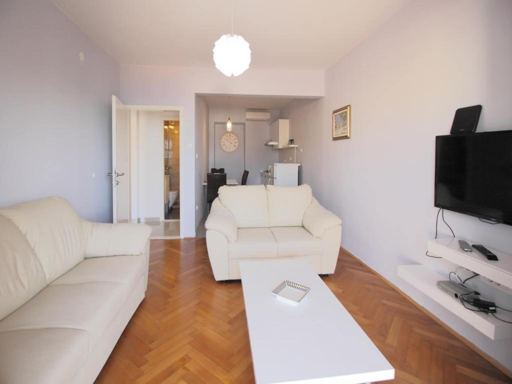 Apartmá Apartments Dubreta - Two Bedroom Apartment with Ba