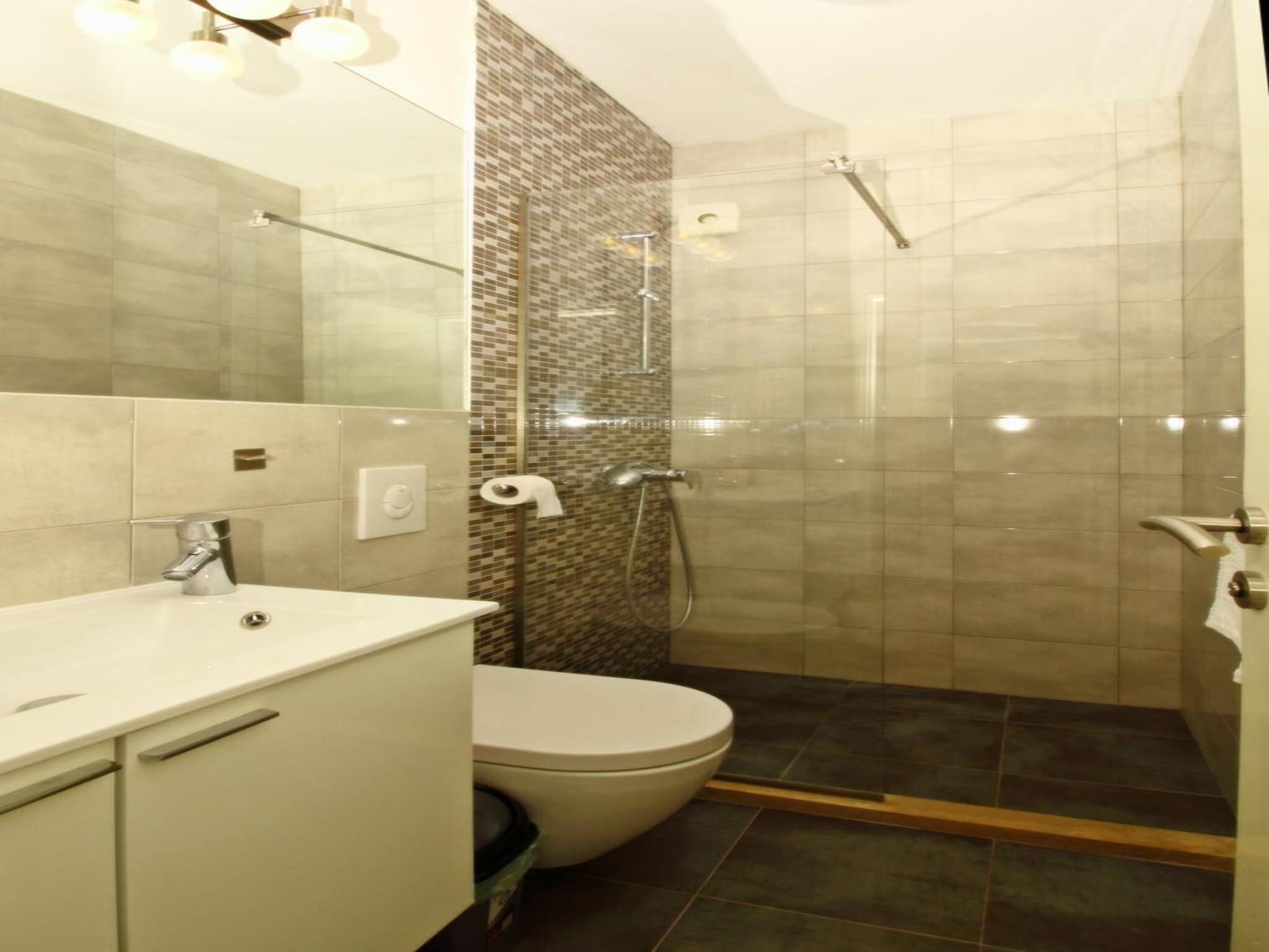 Apartmá Apartments Dubreta - Two Bedroom Apartment with Ba