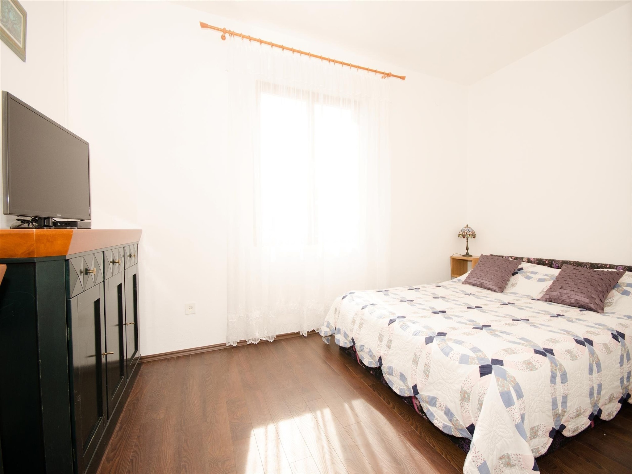 Apartmá Guest House Rooms Rose- Comfort Double Room with B