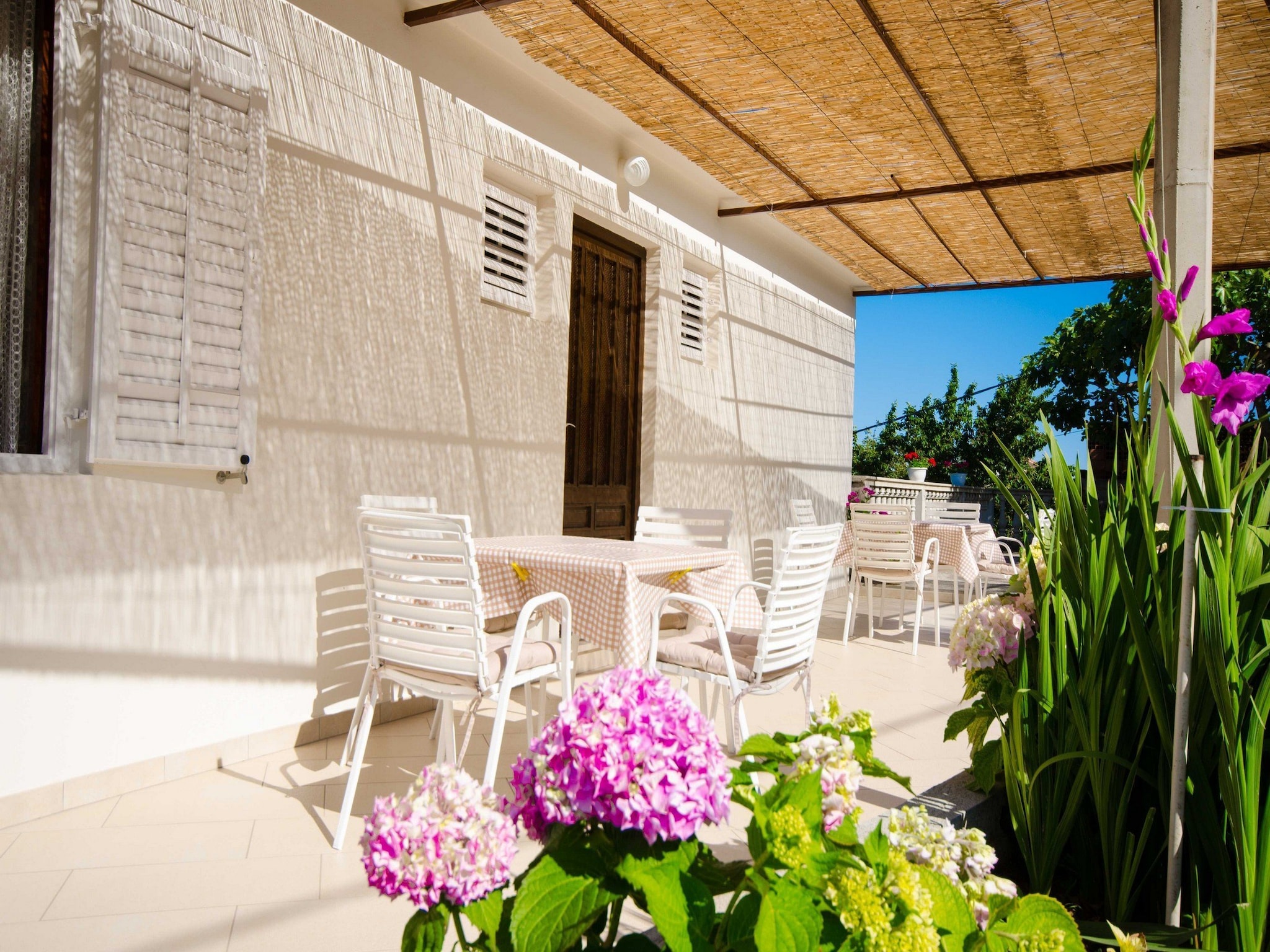 Lomahuoneisto Guest House Rooms Rose - Studio with Terrace