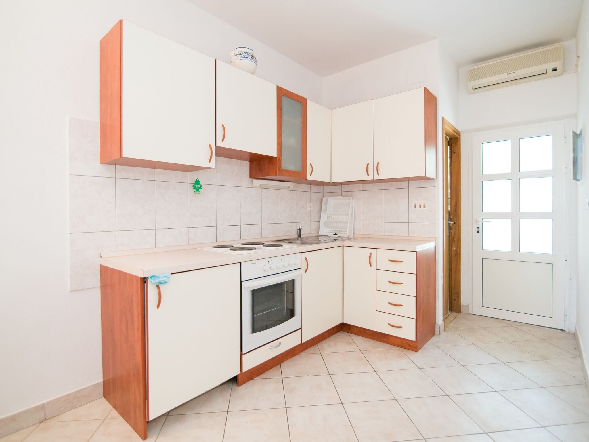 Ferienwohnung Apartments Neva- One Bedroom Apartment