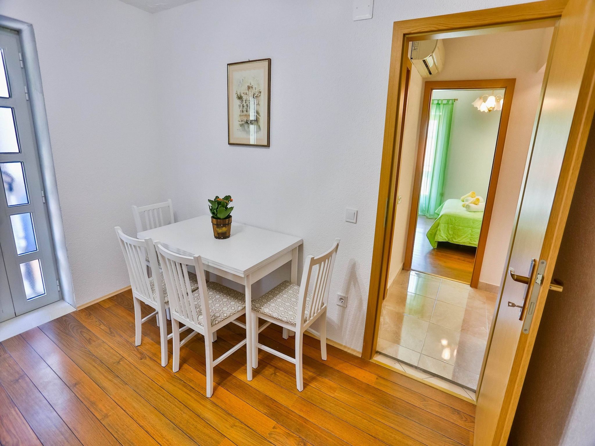 Apartmá Apartments Lenka - Two Bedroom Apartment with Gard