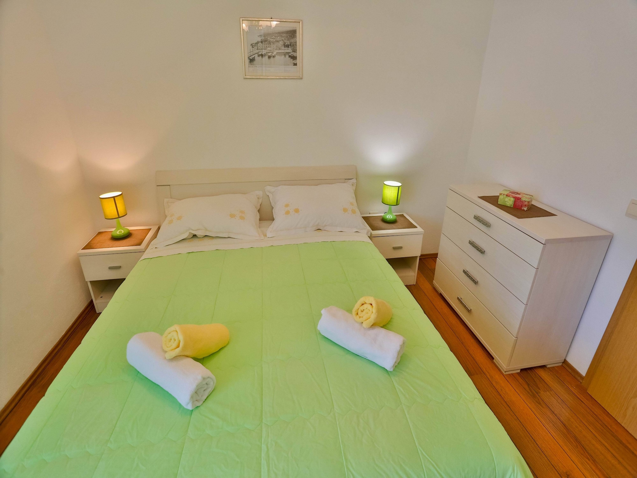 Apartmá Apartments Lenka - Two Bedroom Apartment with Gard
