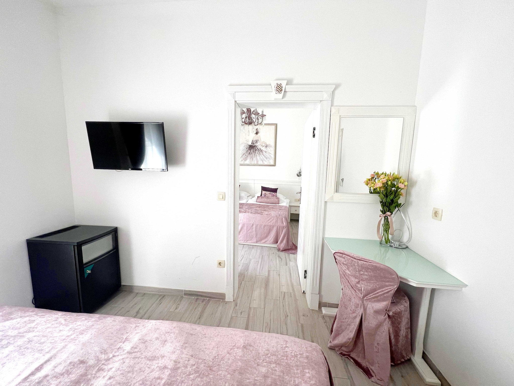 Ferienwohnung Bed&Breakfast Sorgo Palace- Comfort Family Room (A