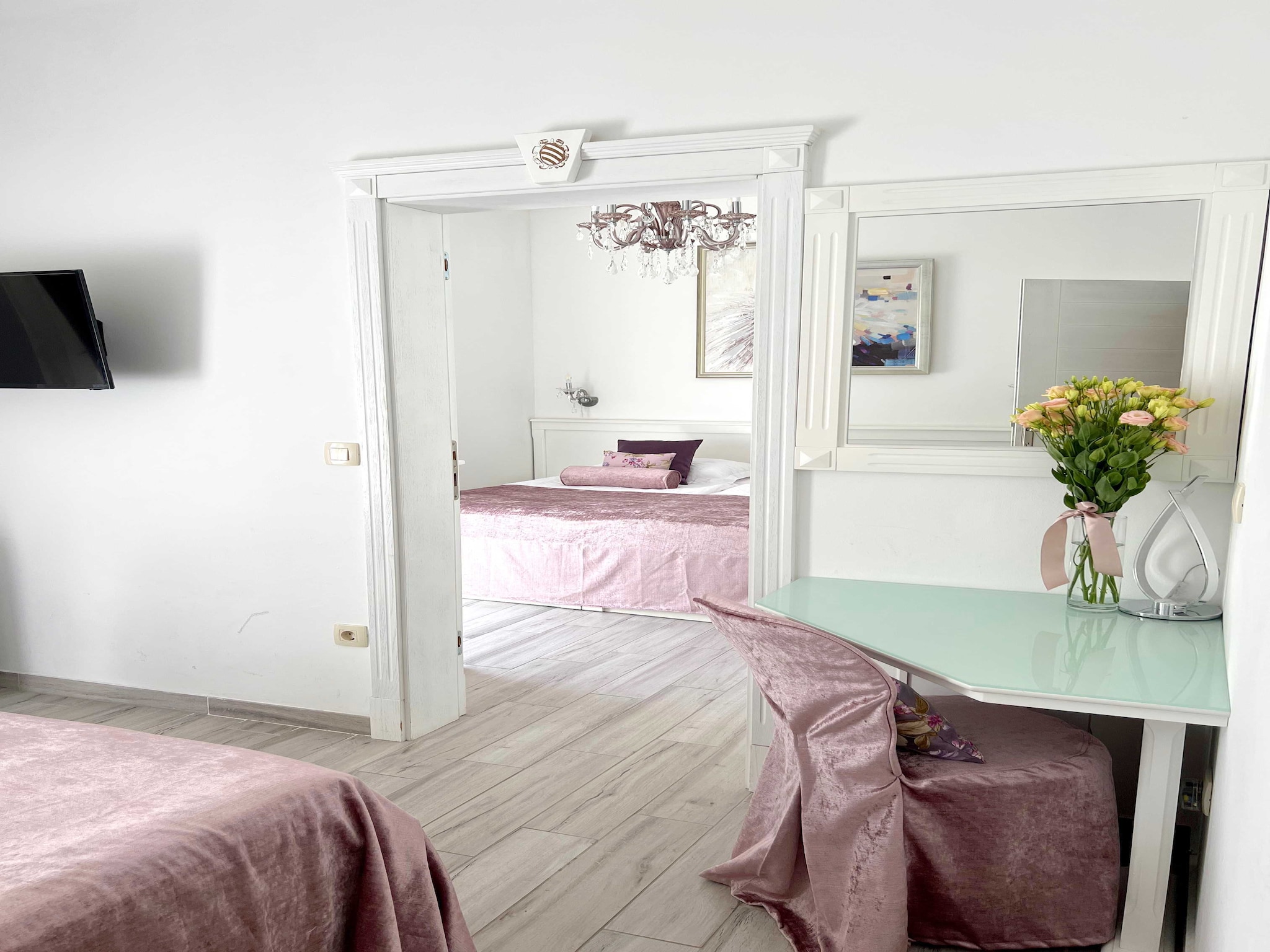 Ferienwohnung Bed&Breakfast Sorgo Palace- Comfort Family Room (A
