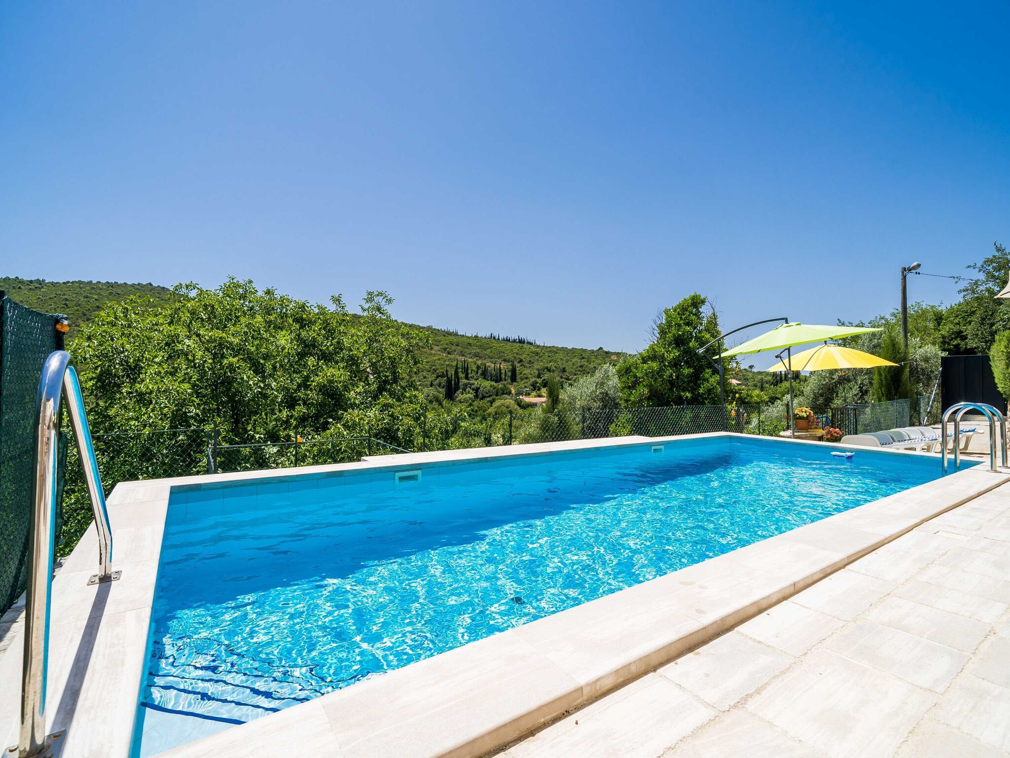   House Kočan-Four Bedroom Villa with Terrace a