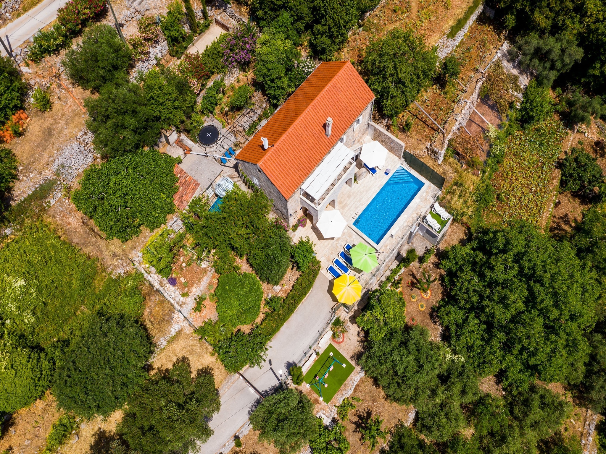   House Kočan-Four Bedroom Villa with Terrace a