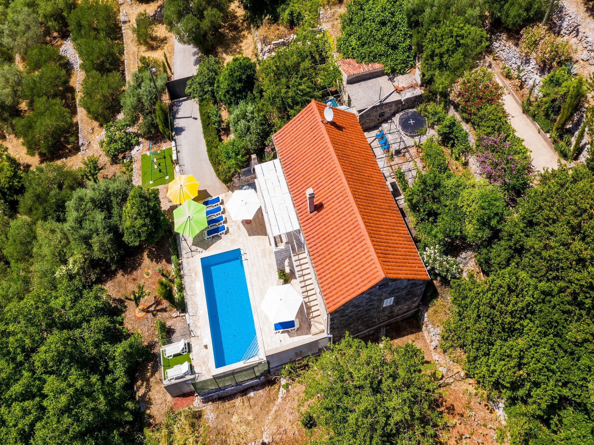   House Kočan-Four Bedroom Villa with Terrace a