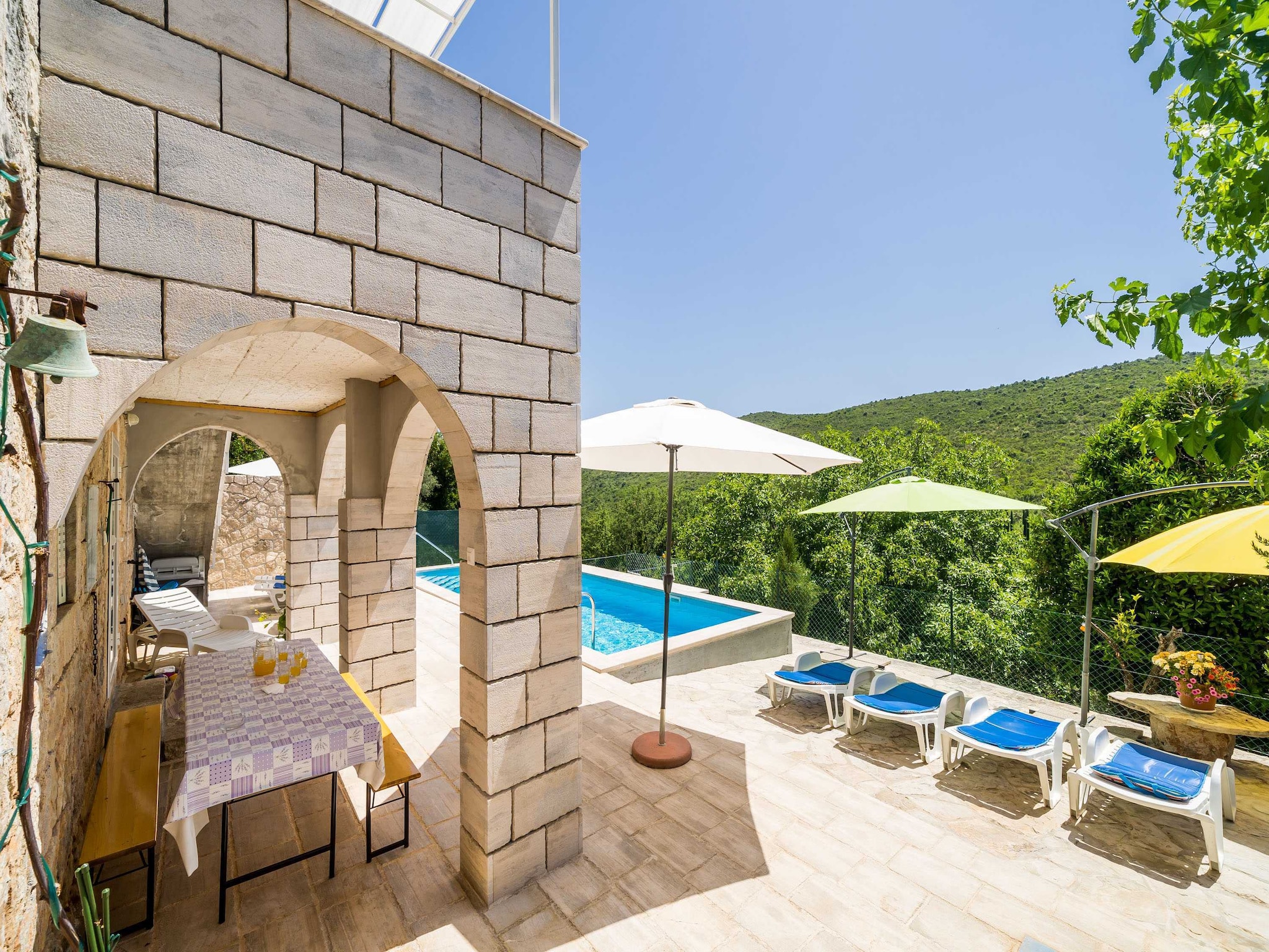   House Kočan-Four Bedroom Villa with Terrace a