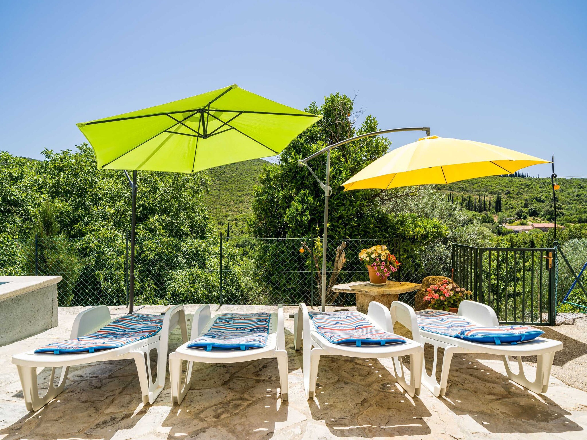   House Kočan-Four Bedroom Villa with Terrace a