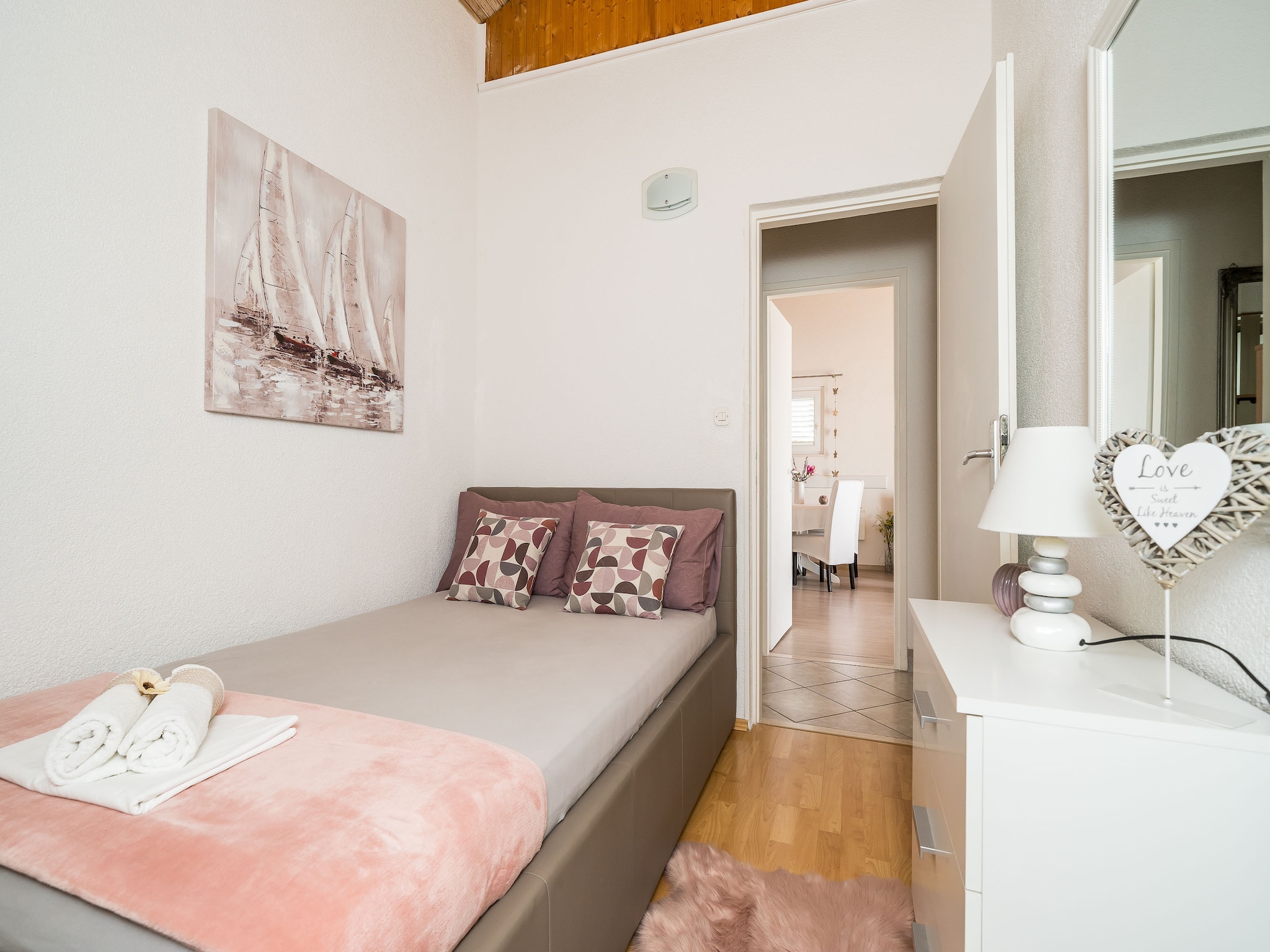 Apartmá Indy's Beach Apartments -Two Bedroom Apartment wit