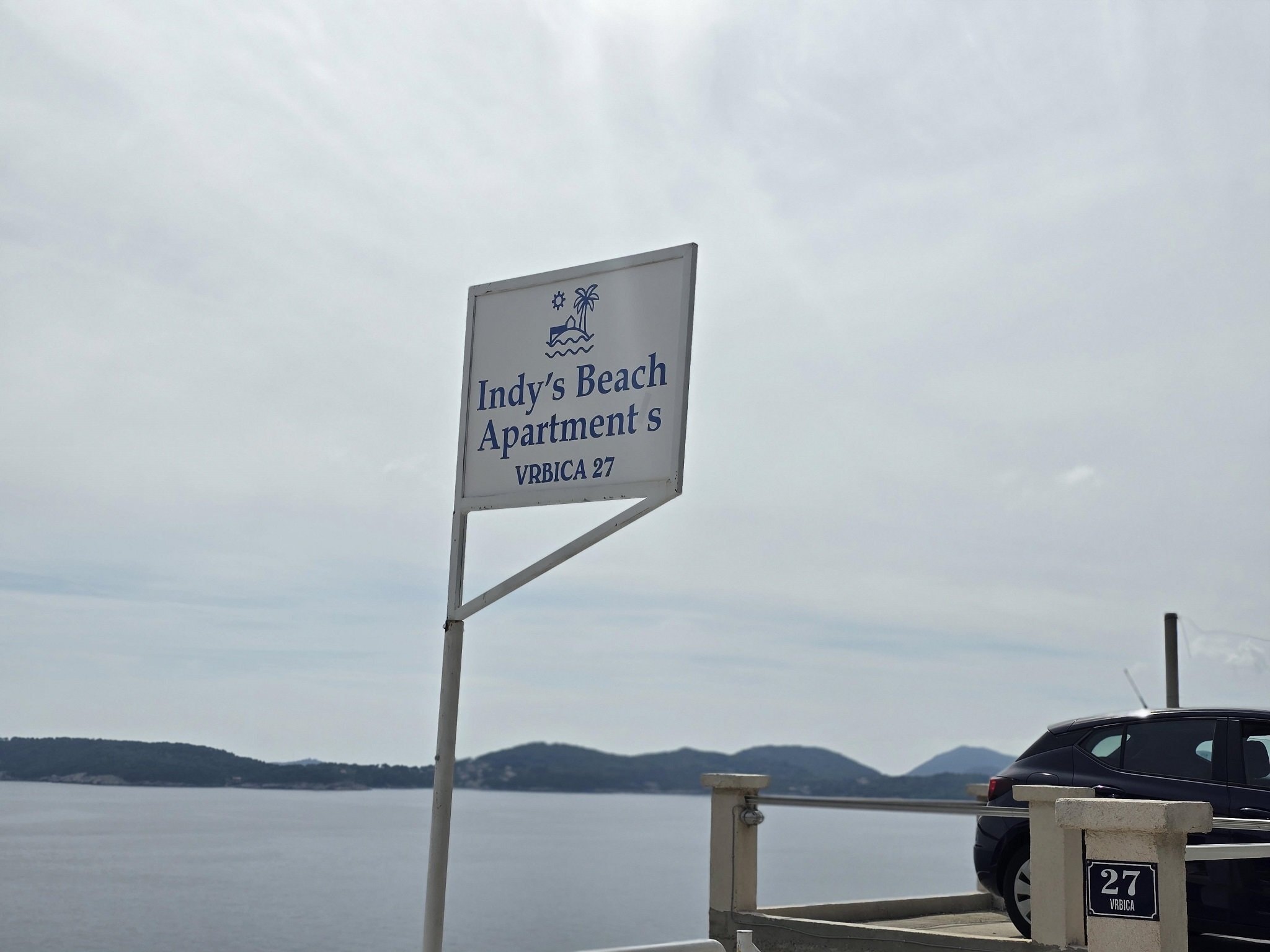 Apartmá Indy's Beach Apartments- Studio Apartment with Pat
