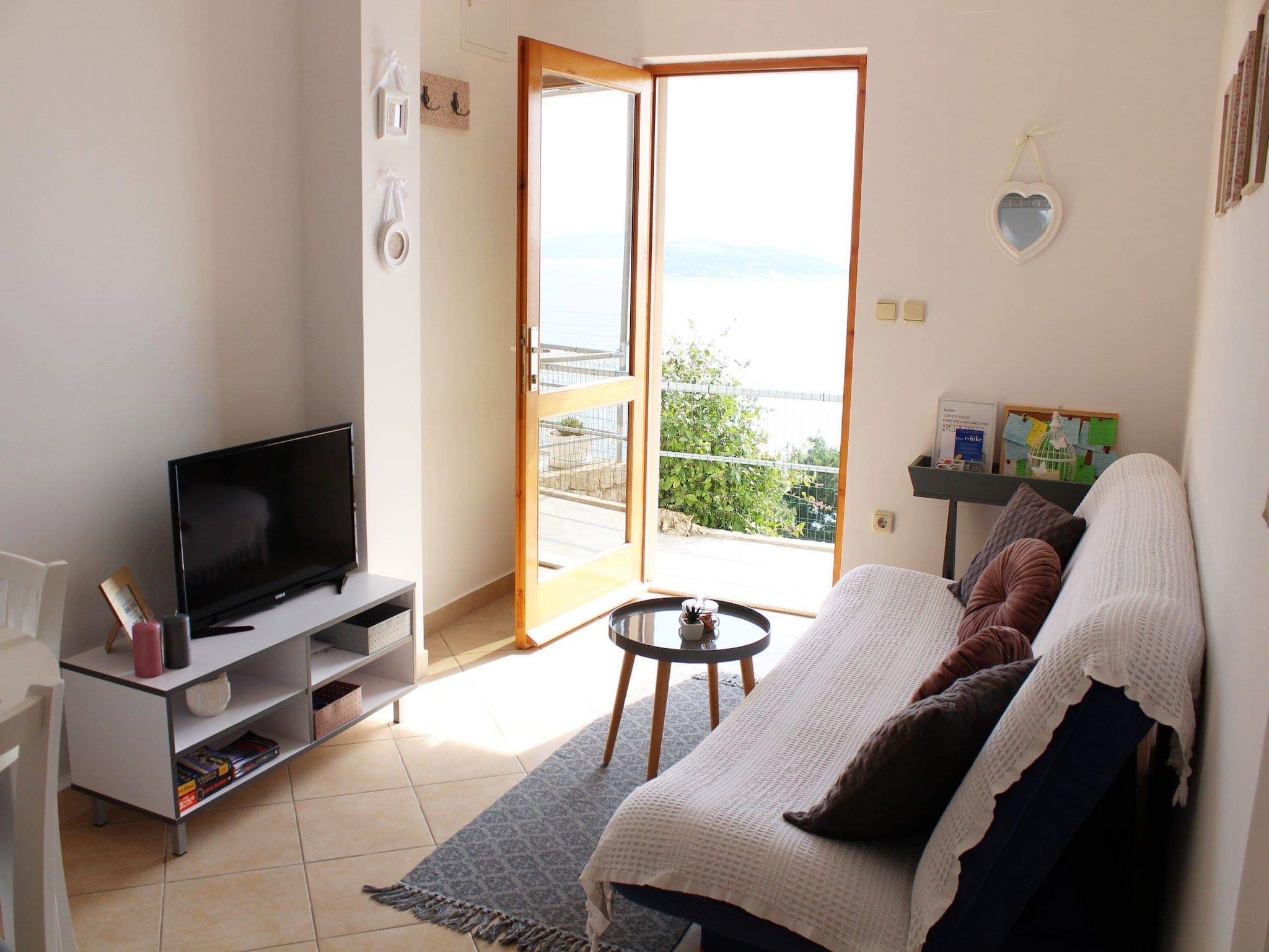Apartmá Apartments Lovro - One Bedroom Apartment with Terr