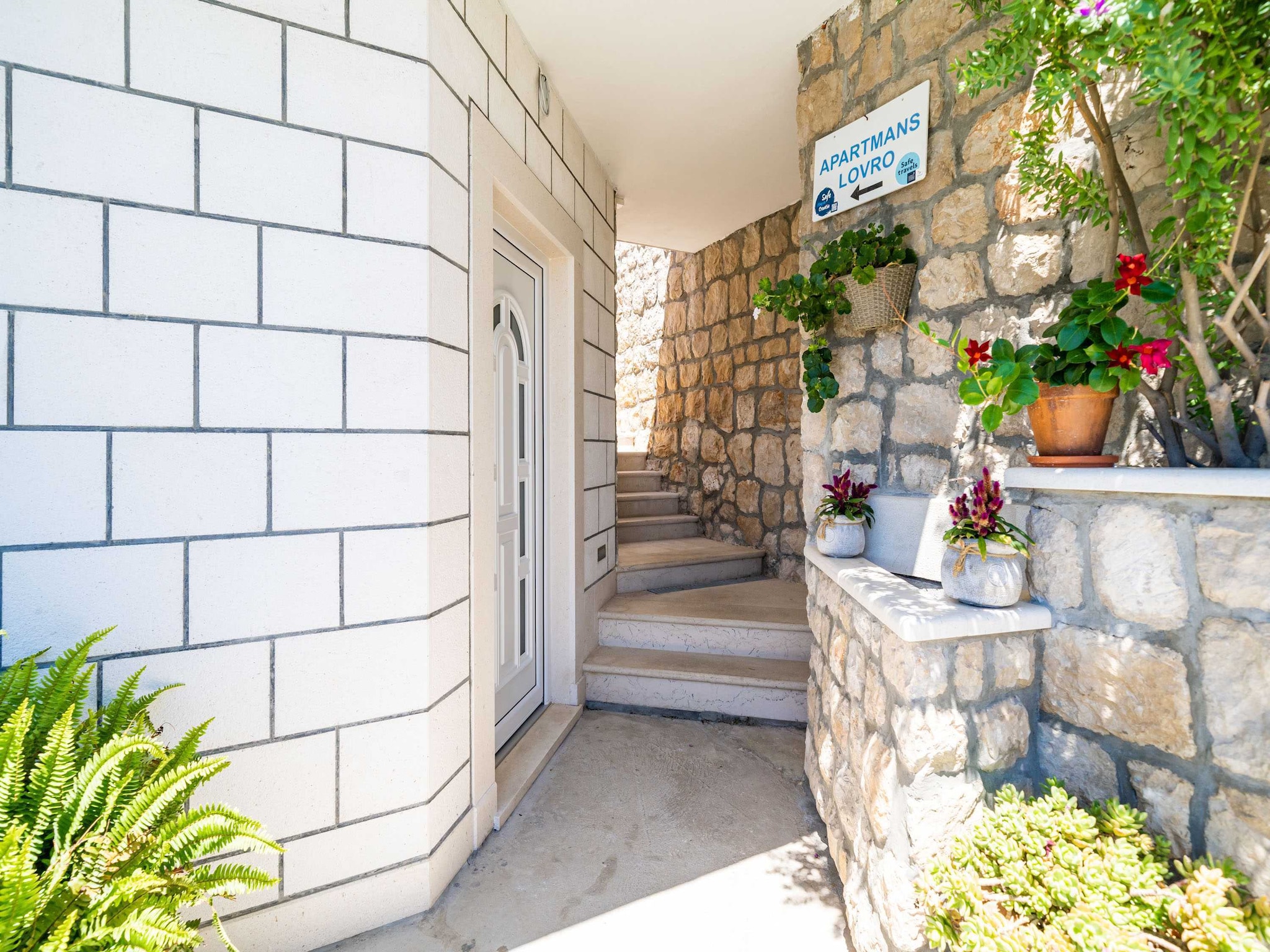 Apartmá Apartments Lovro - One Bedroom Apartment with Terr