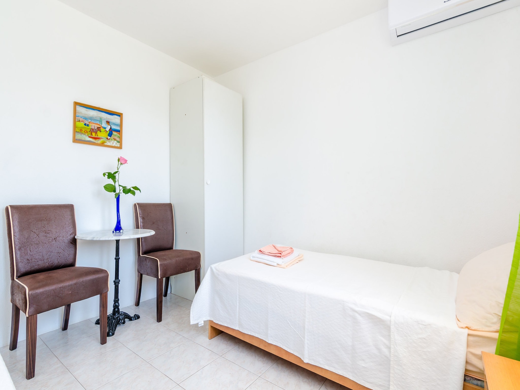 Apartmá Villa Bind - Twin Room with Patio and Garden View