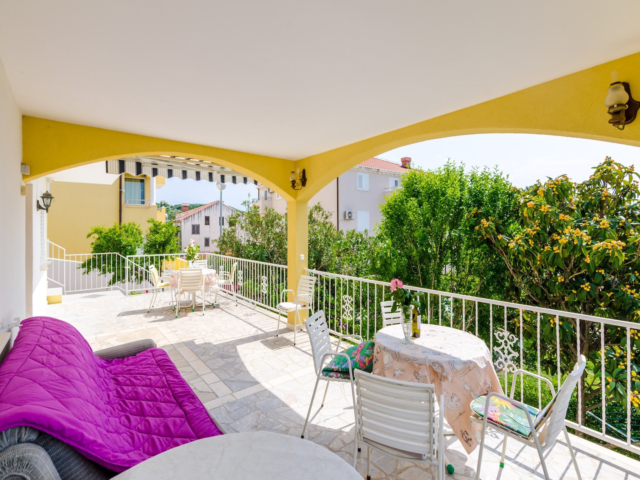 Apartmá Villa Bind - Twin Room with Patio and Garden View