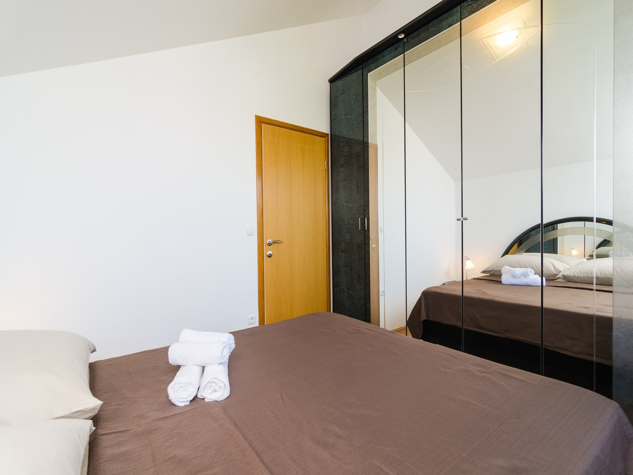Apartment Apartment Feel Phili - Two Bedroom Apartment with