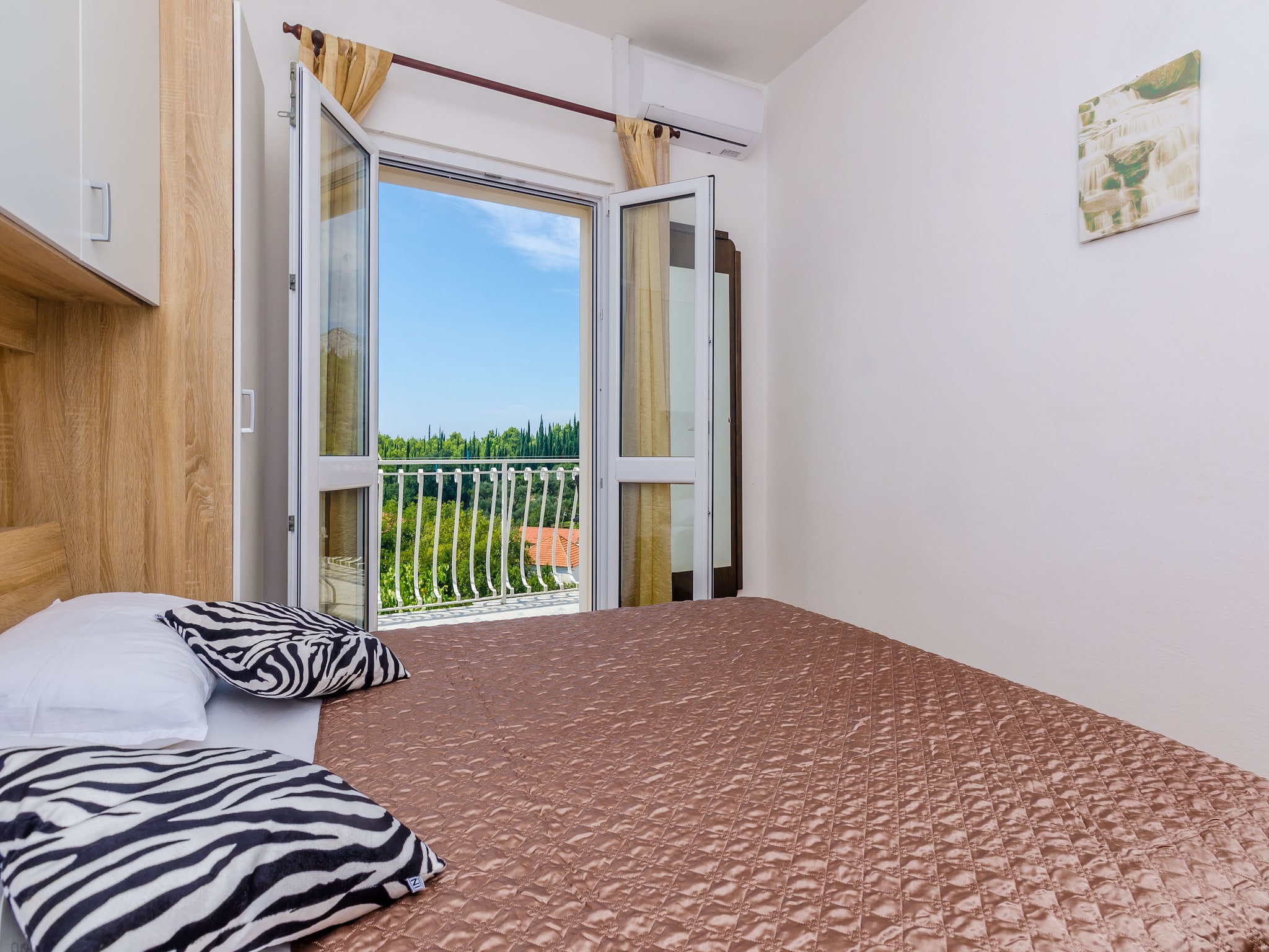 Maison Villa Dalmatian Gem - Two-Bedroom Villa with Terra