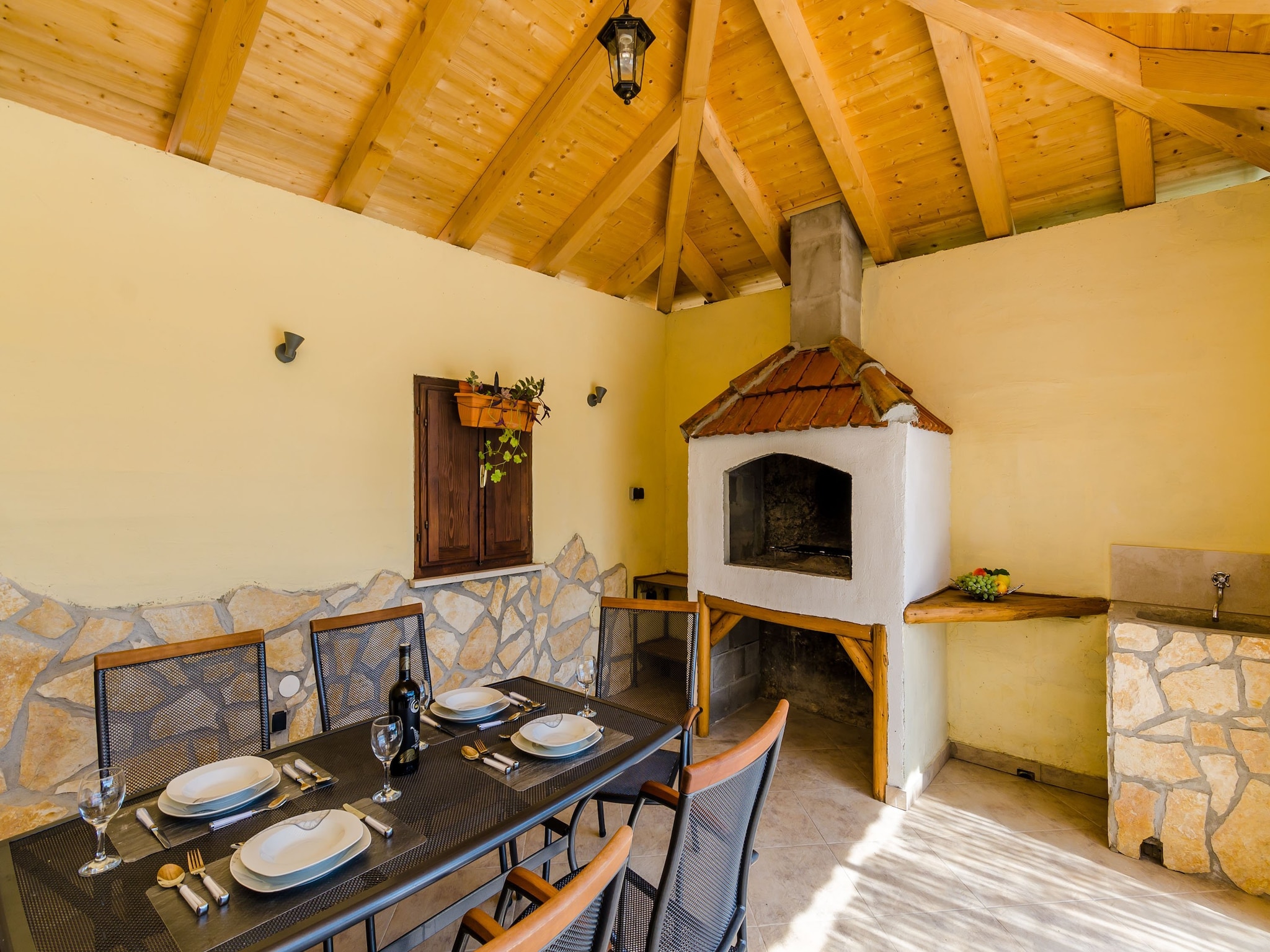Maison Villa Dalmatian Gem - Two-Bedroom Villa with Terra