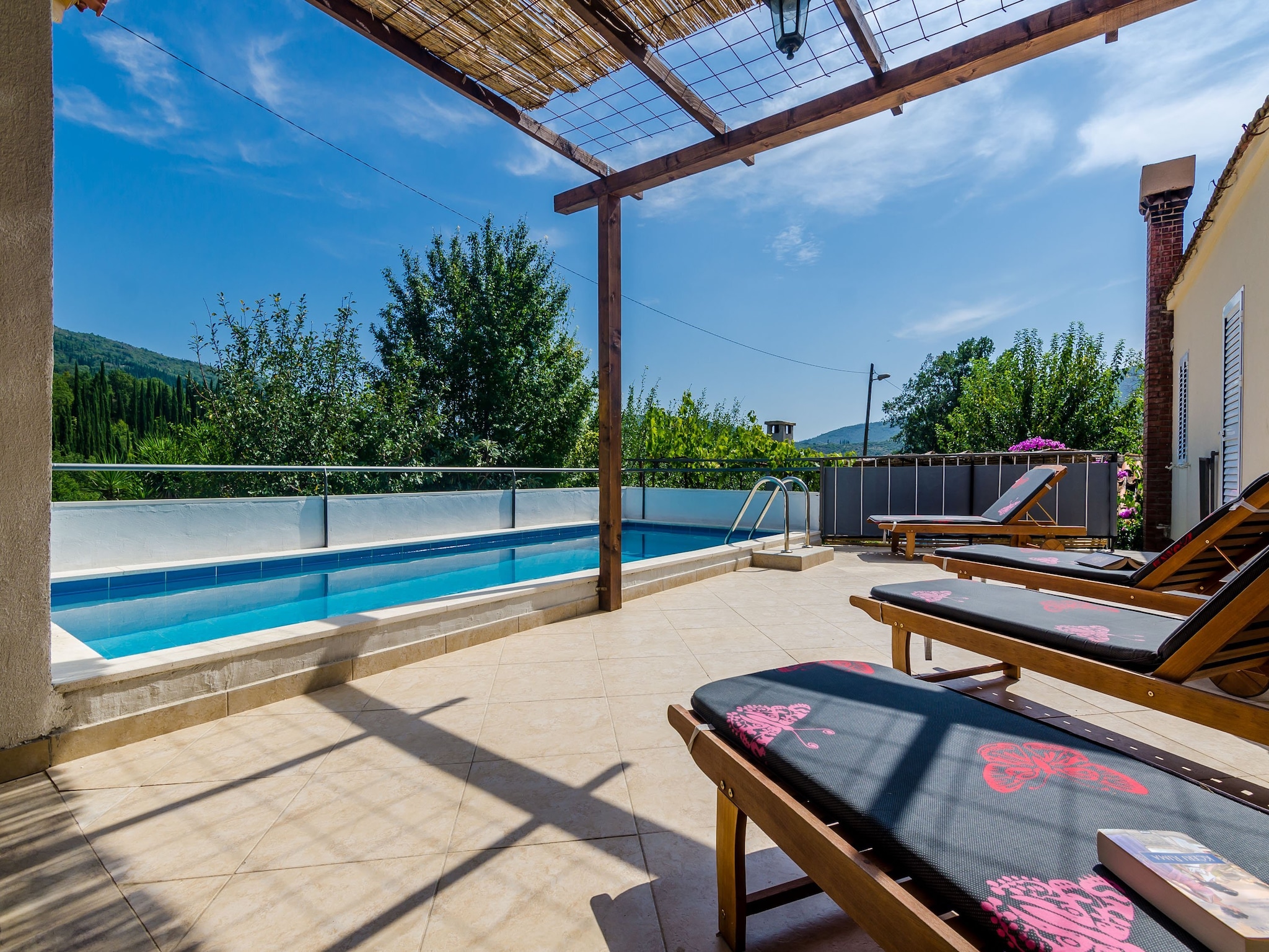 Maison Villa Dalmatian Gem - Two-Bedroom Villa with Terra