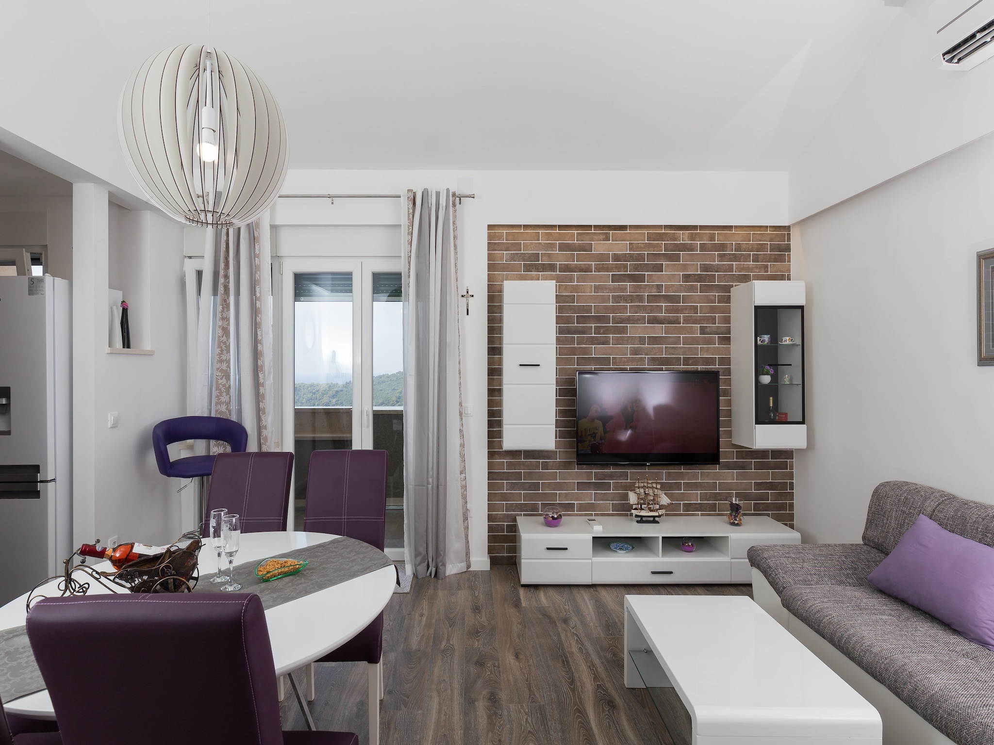 Apartmá Apartment H&D - Two Bedroom Apartment with Balcony