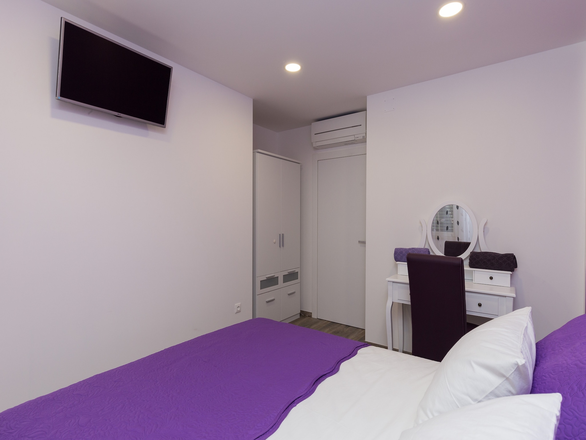 Apartmá Apartment H&D - Two Bedroom Apartment with Balcony