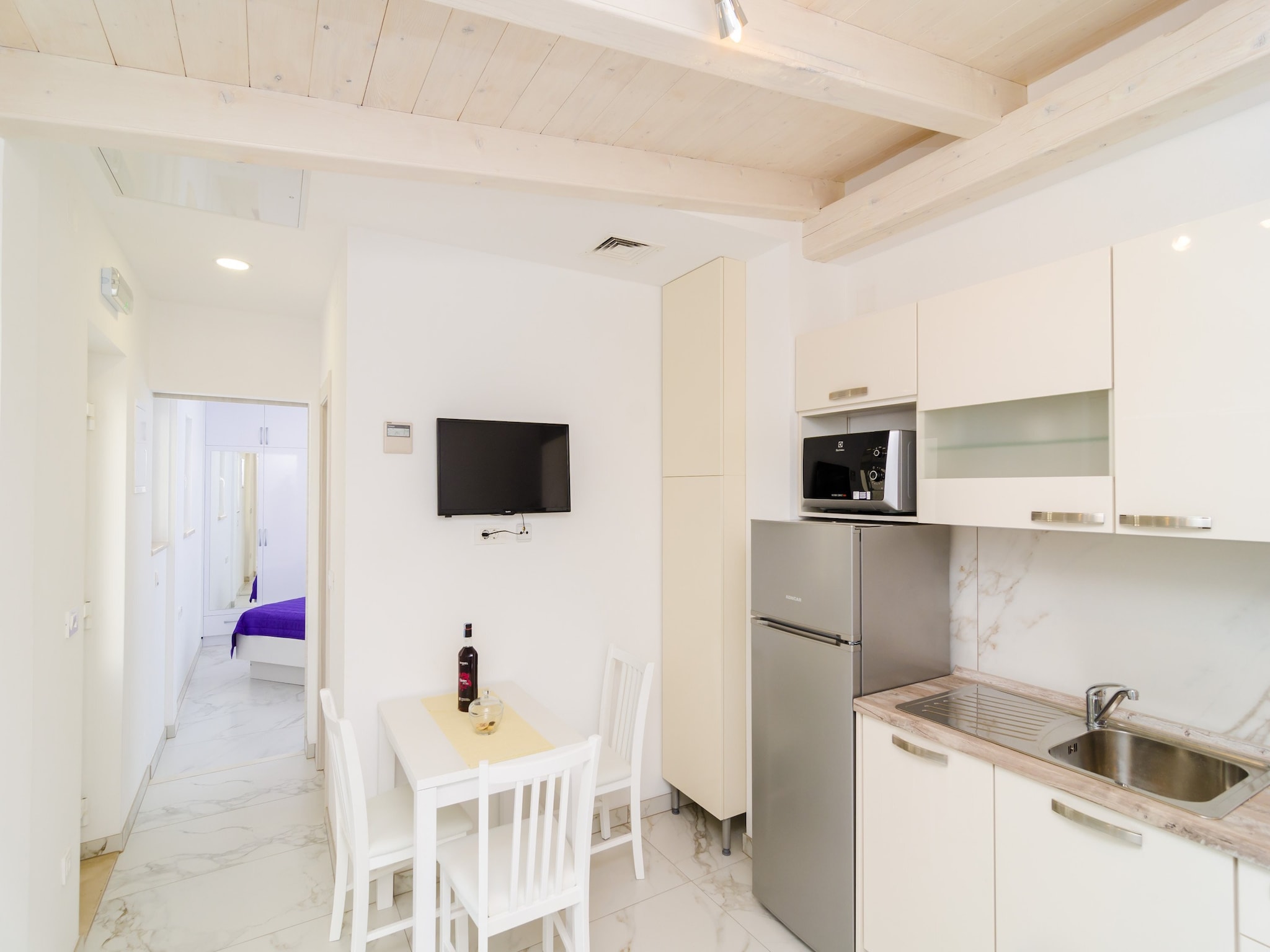 Apartmá Apartment Riki - Studio Apartment with Balcony and