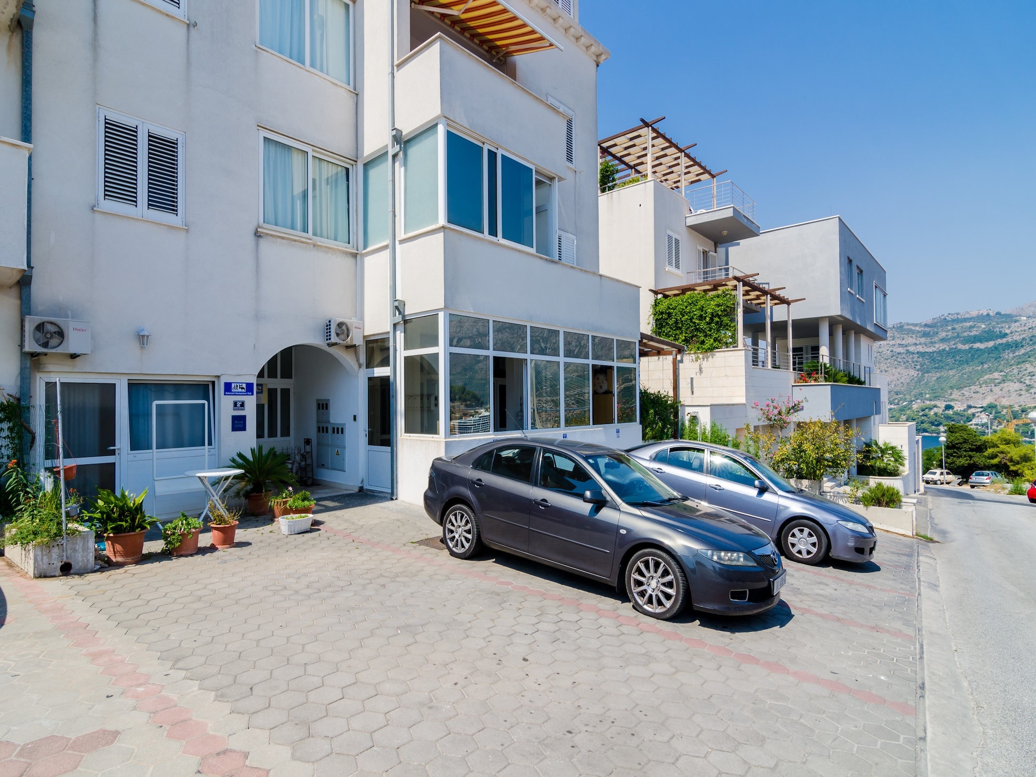 Apartmá Apartment Riki - Studio Apartment with Balcony and