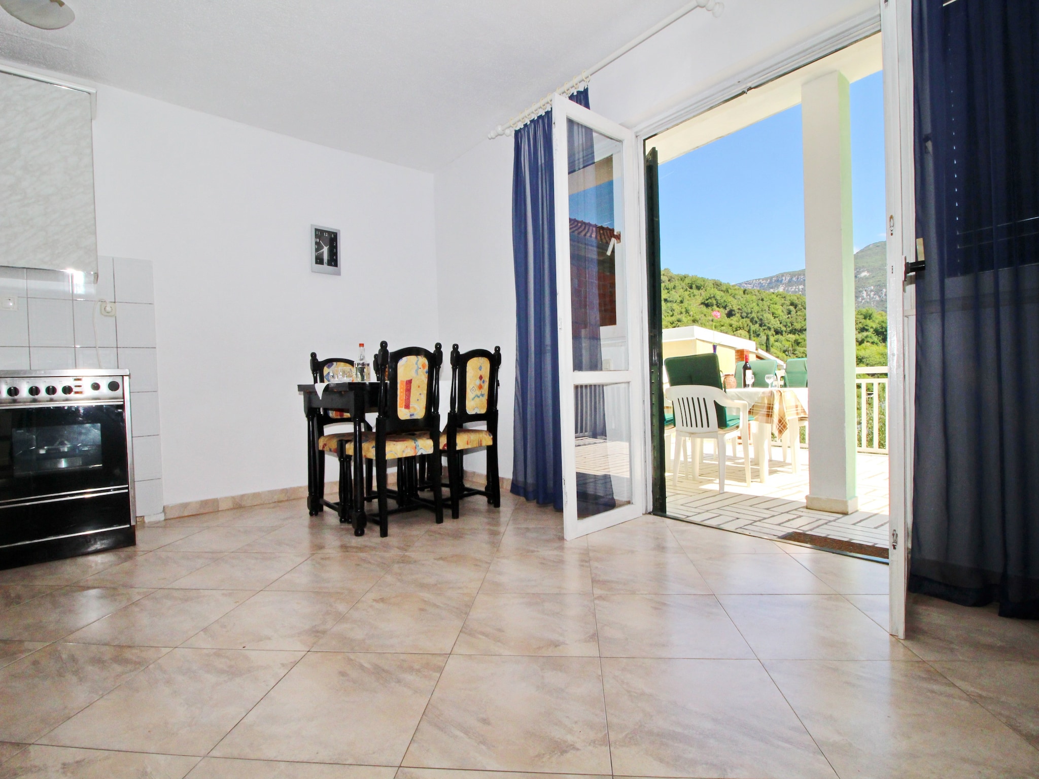   Holiday Home Gea - Three Bedroom Holiday Home with