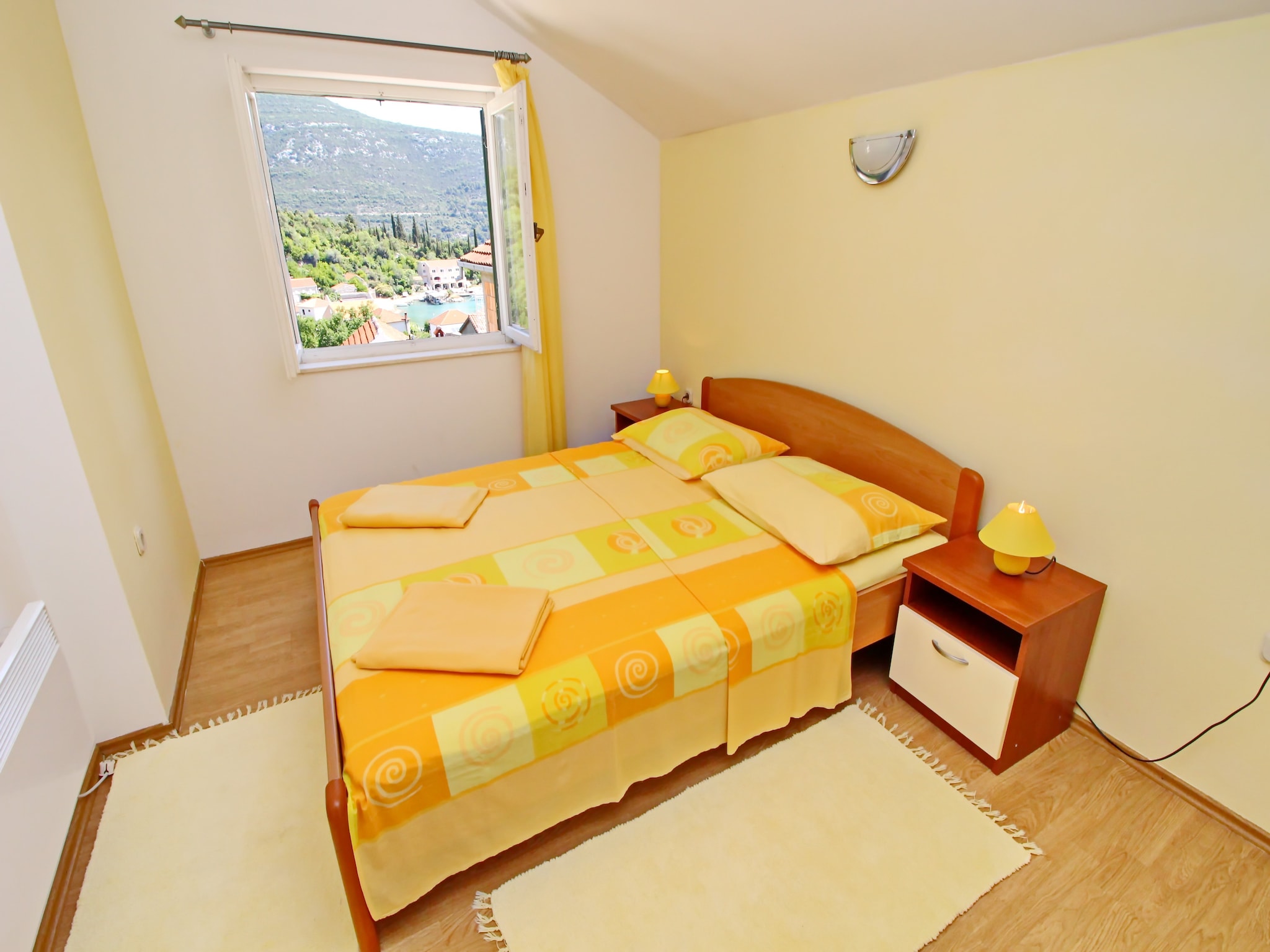   Holiday Home Gea - Three Bedroom Holiday Home with