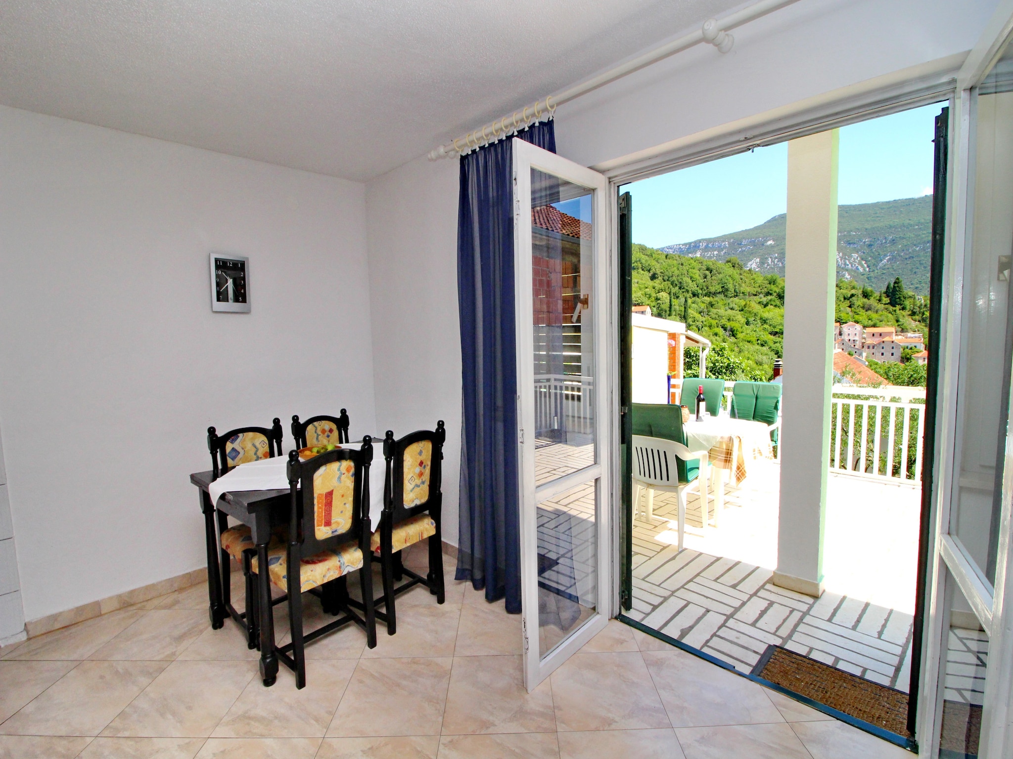   Holiday Home Gea - Three Bedroom Holiday Home with
