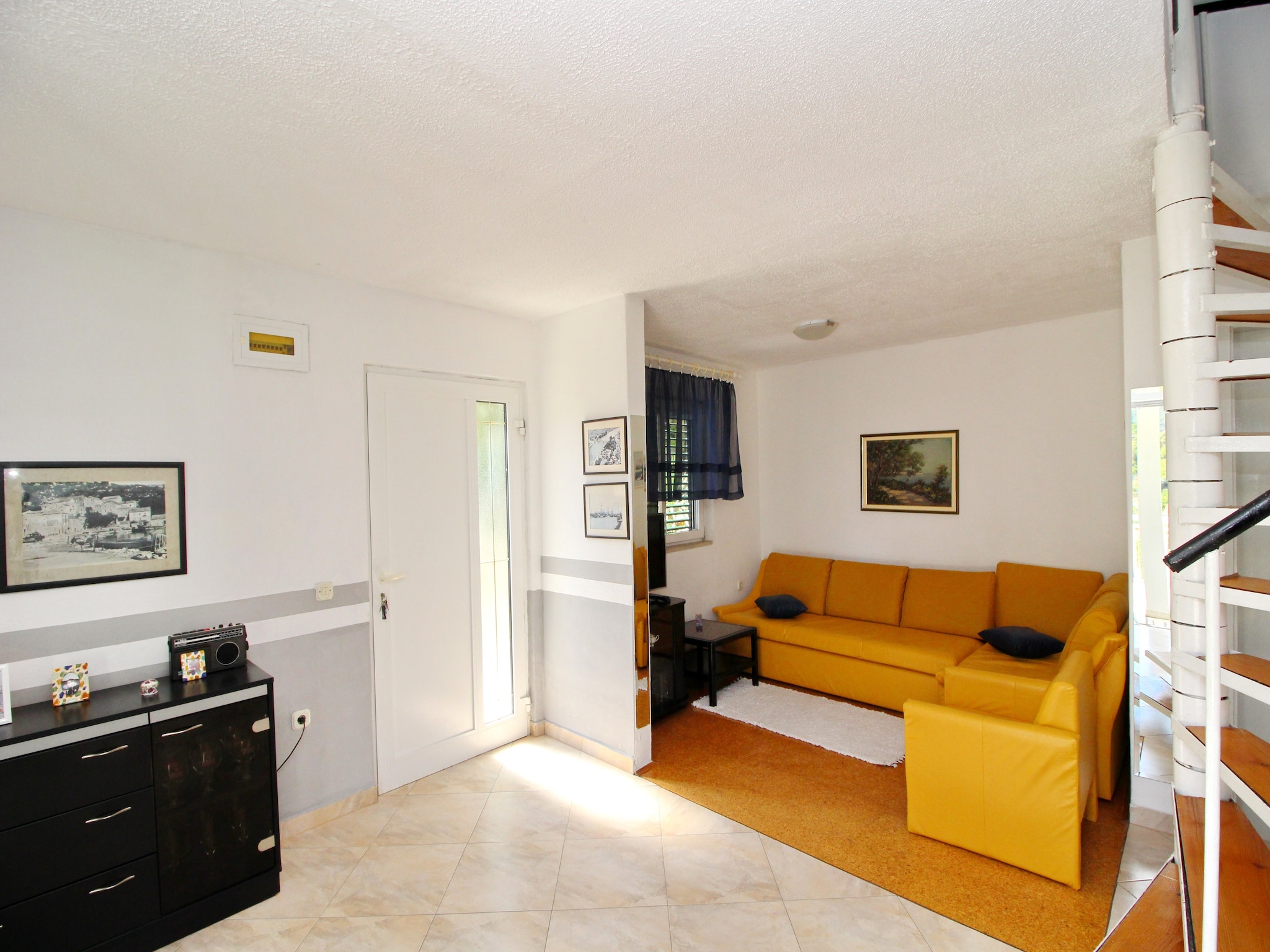   Holiday Home Gea - Three Bedroom Holiday Home with