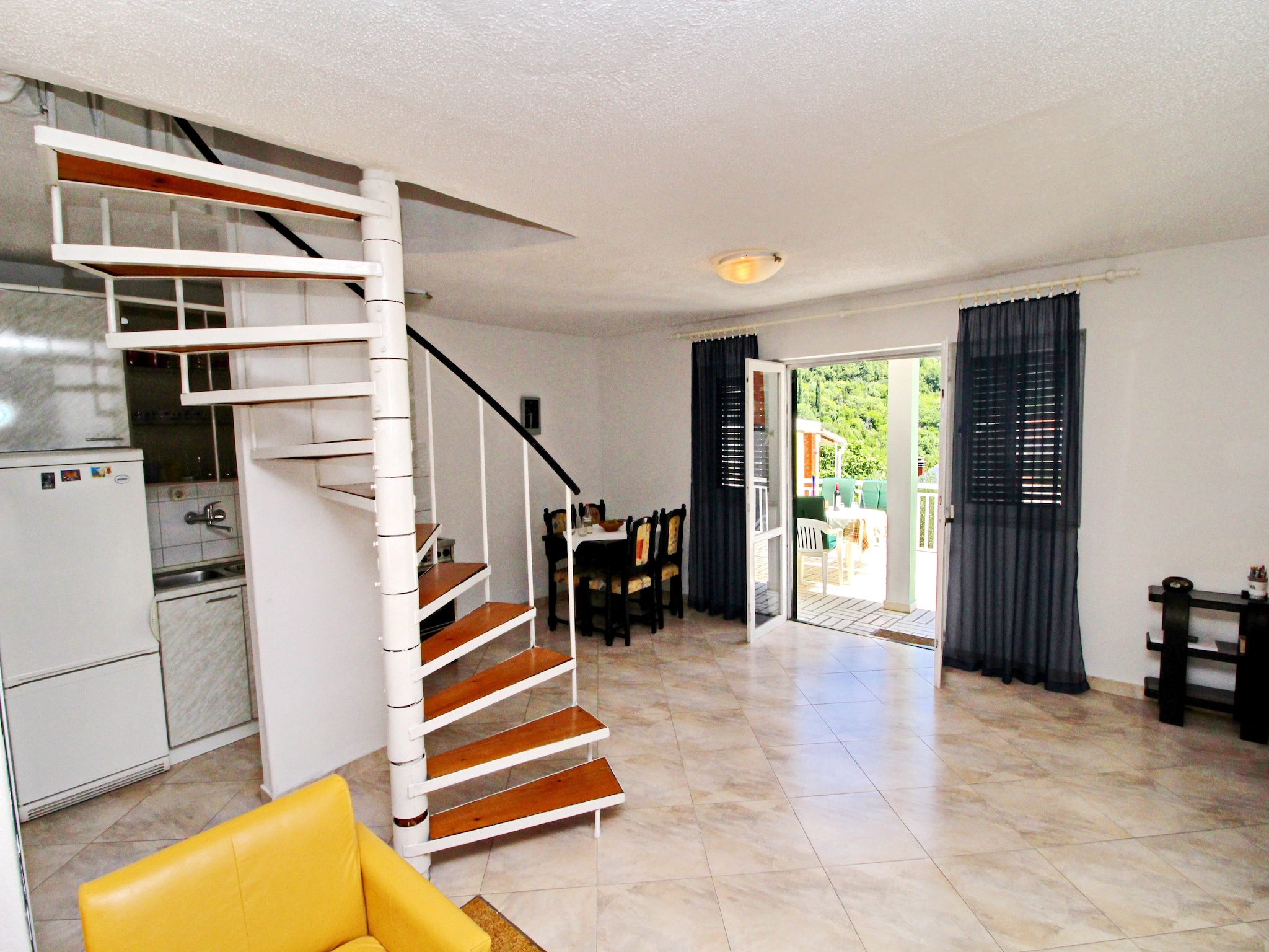   Holiday Home Gea - Three Bedroom Holiday Home with