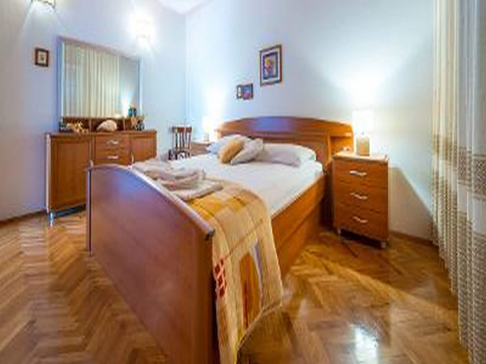   Holiday Home Lido - Three Bedroom Holiday House wi