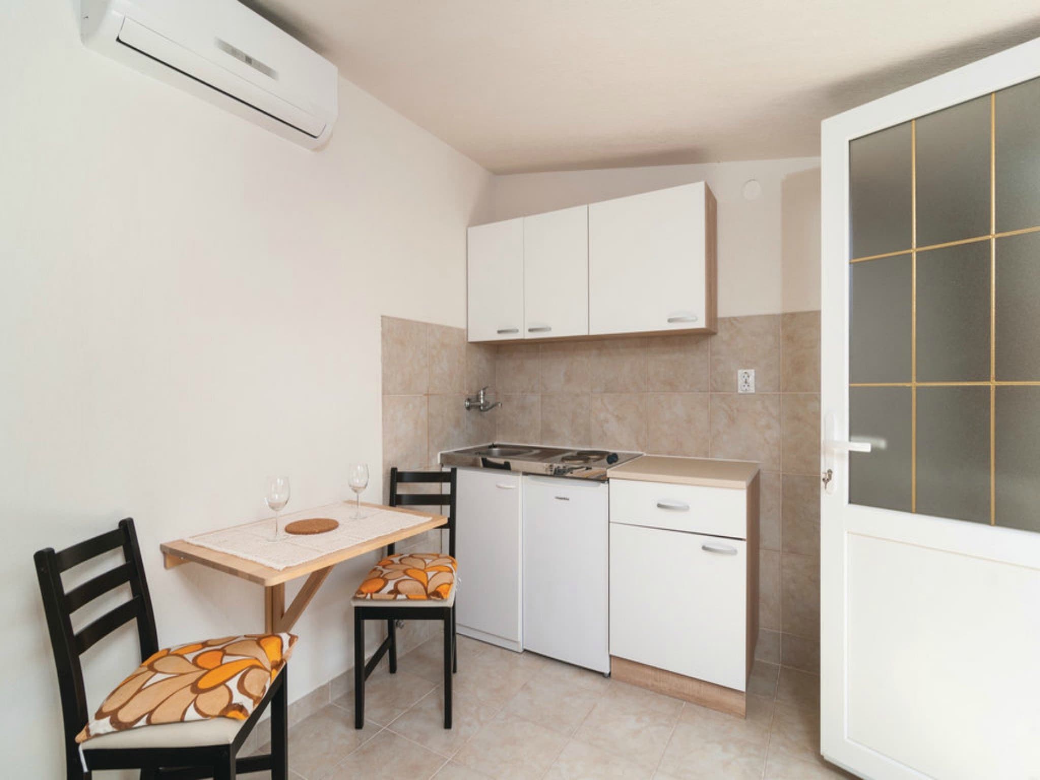   Holiday Home Blossom - Four Bedroom Holiday Home w