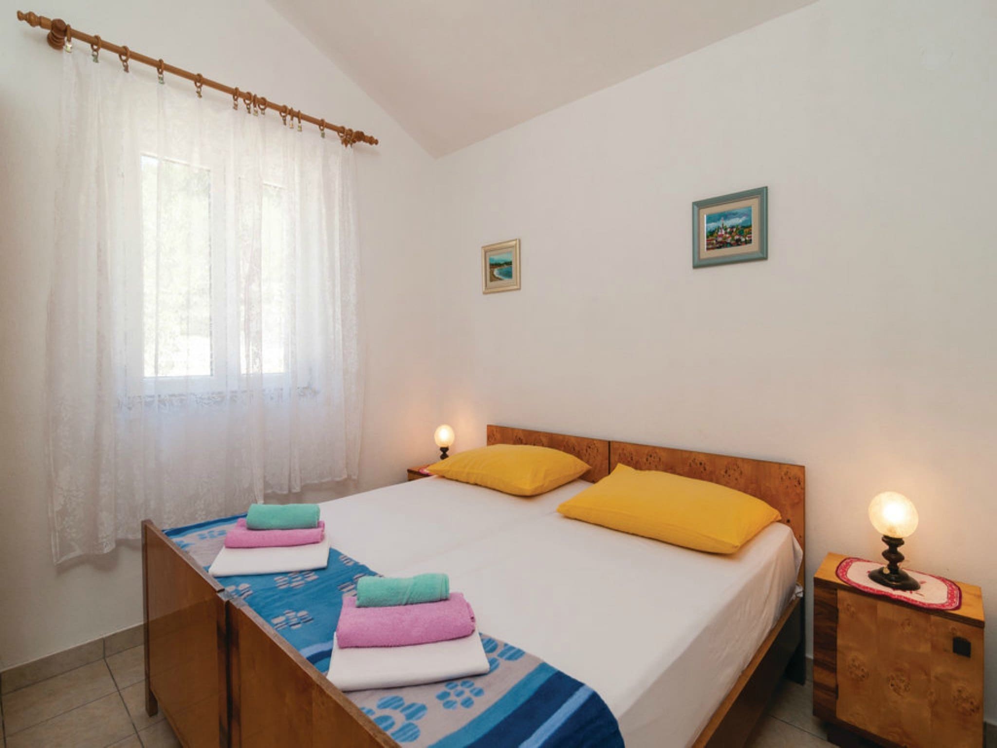   Holiday Home Blossom - Four Bedroom Holiday Home w