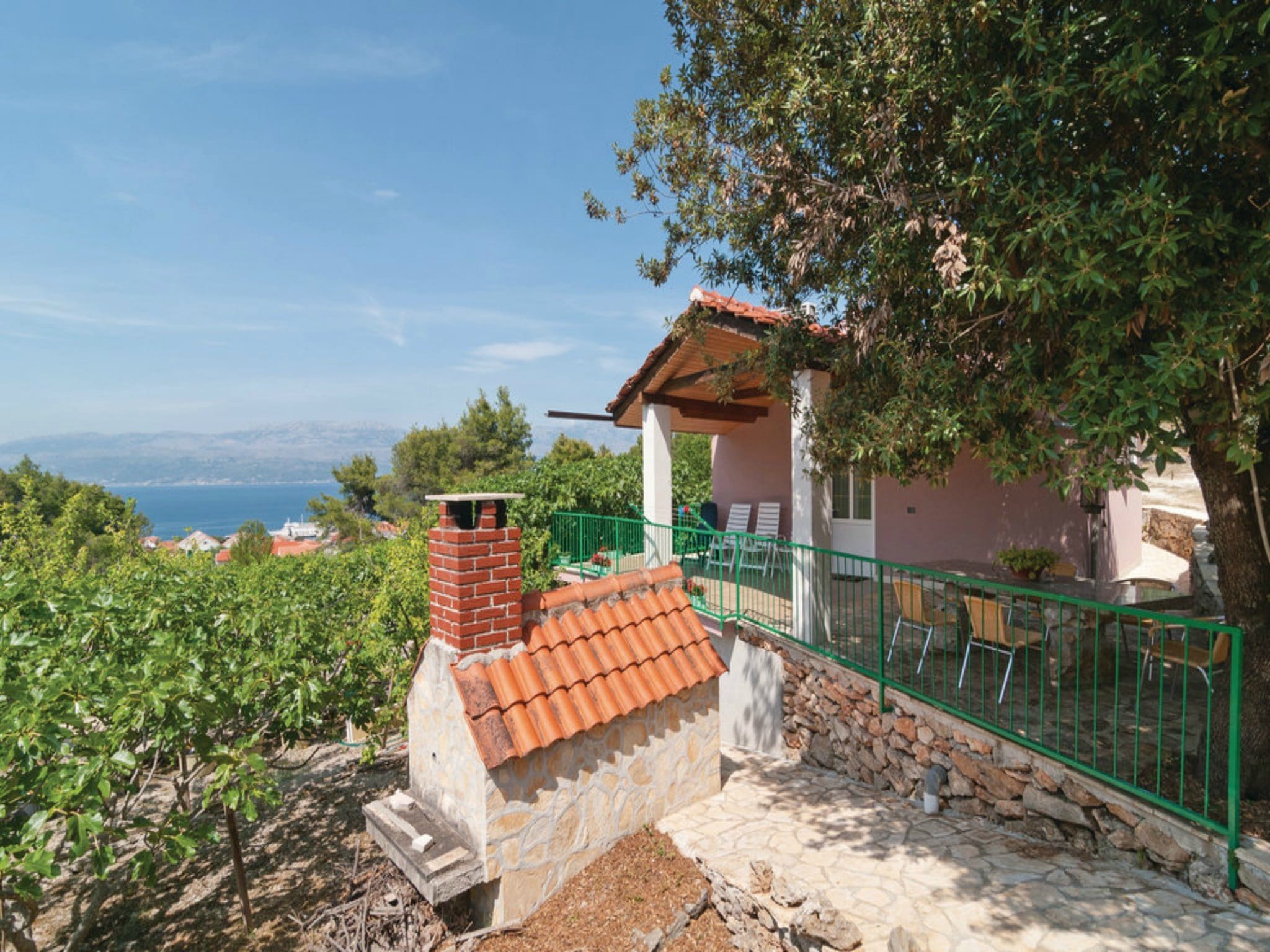   Holiday Home Blossom - Four Bedroom Holiday Home w