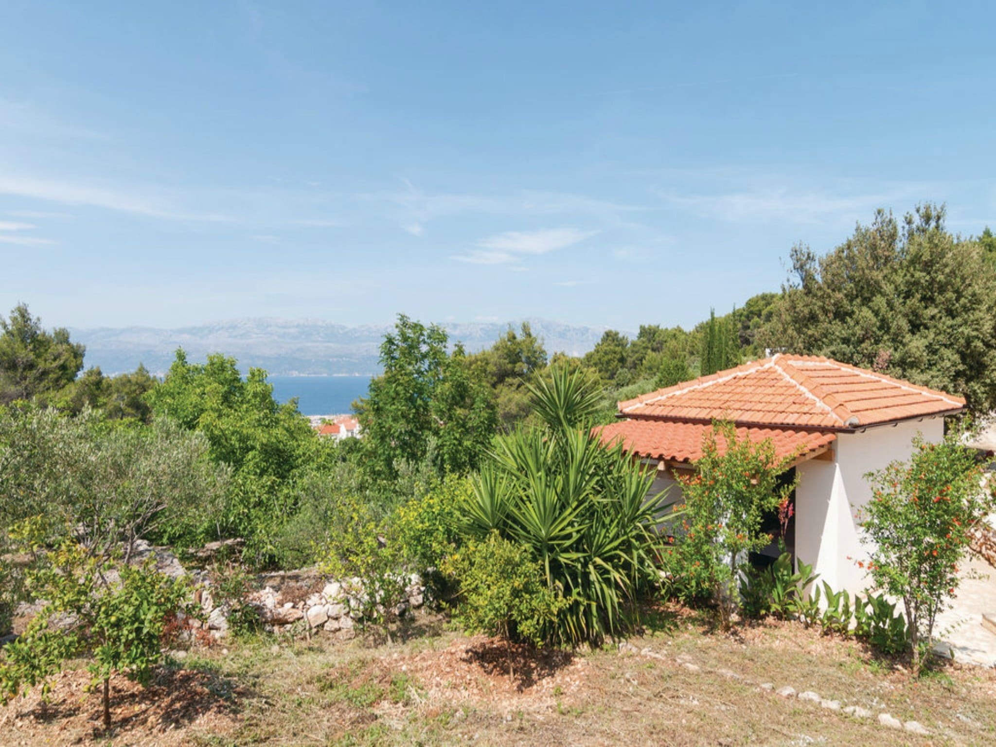   Holiday Home Blossom - Four Bedroom Holiday Home w