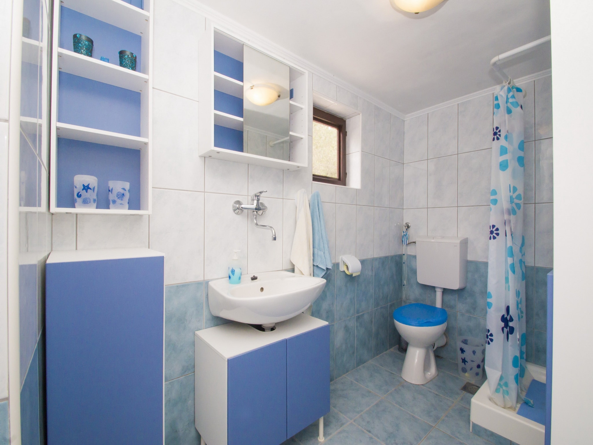   Vacation House Planika - Two Bedroom Holiday Home