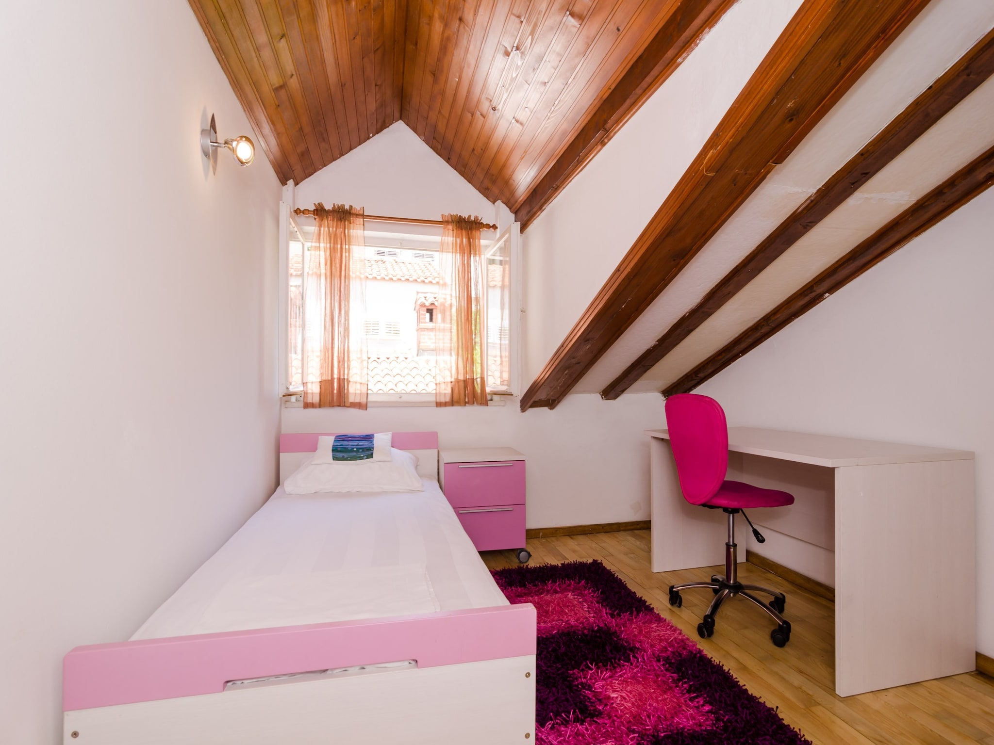 Apartmá Apartment Emma - Two Bedroom Apartment with Balcon