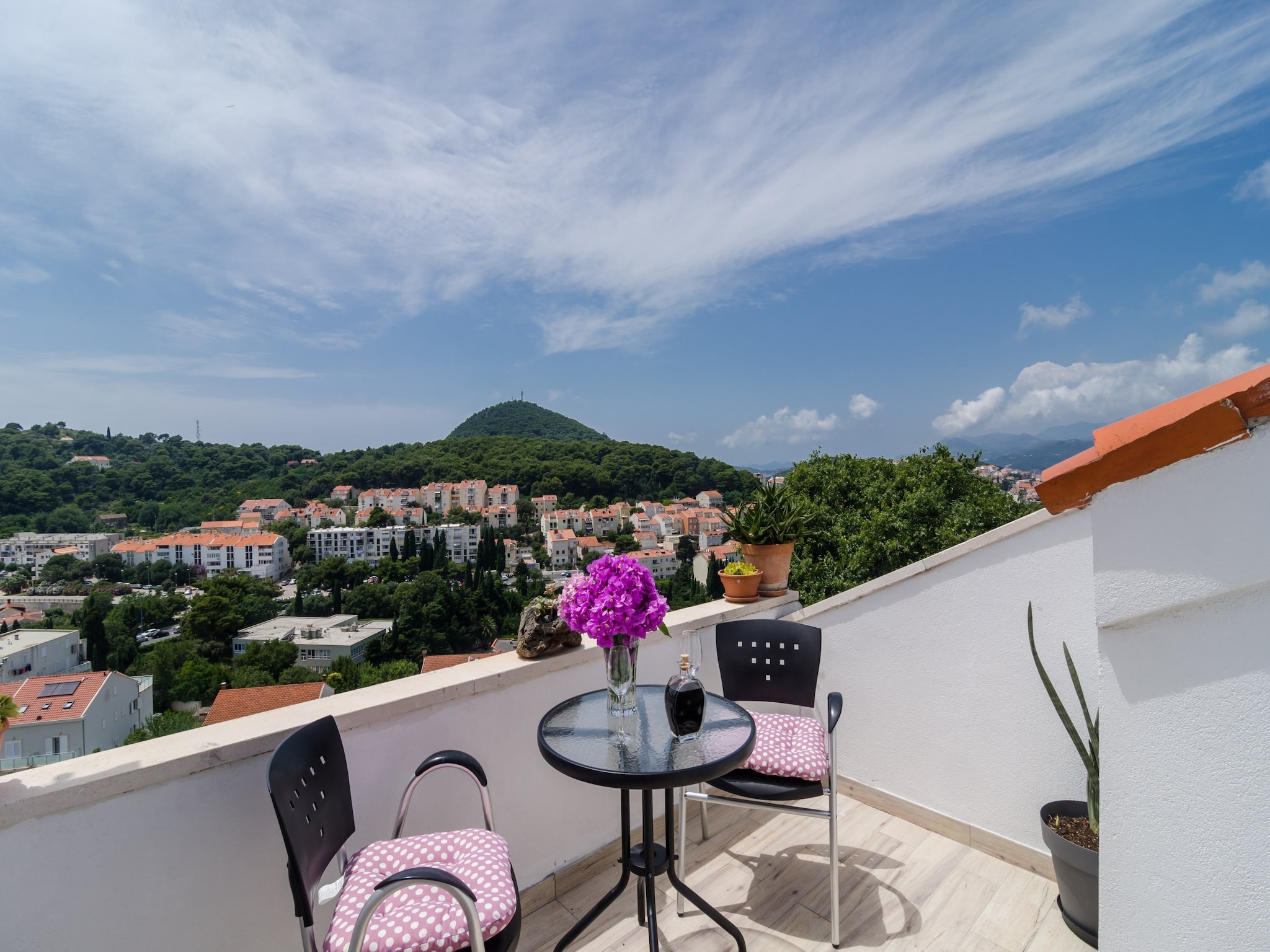 Apartmá Apartment Emma - Two Bedroom Apartment with Balcon
