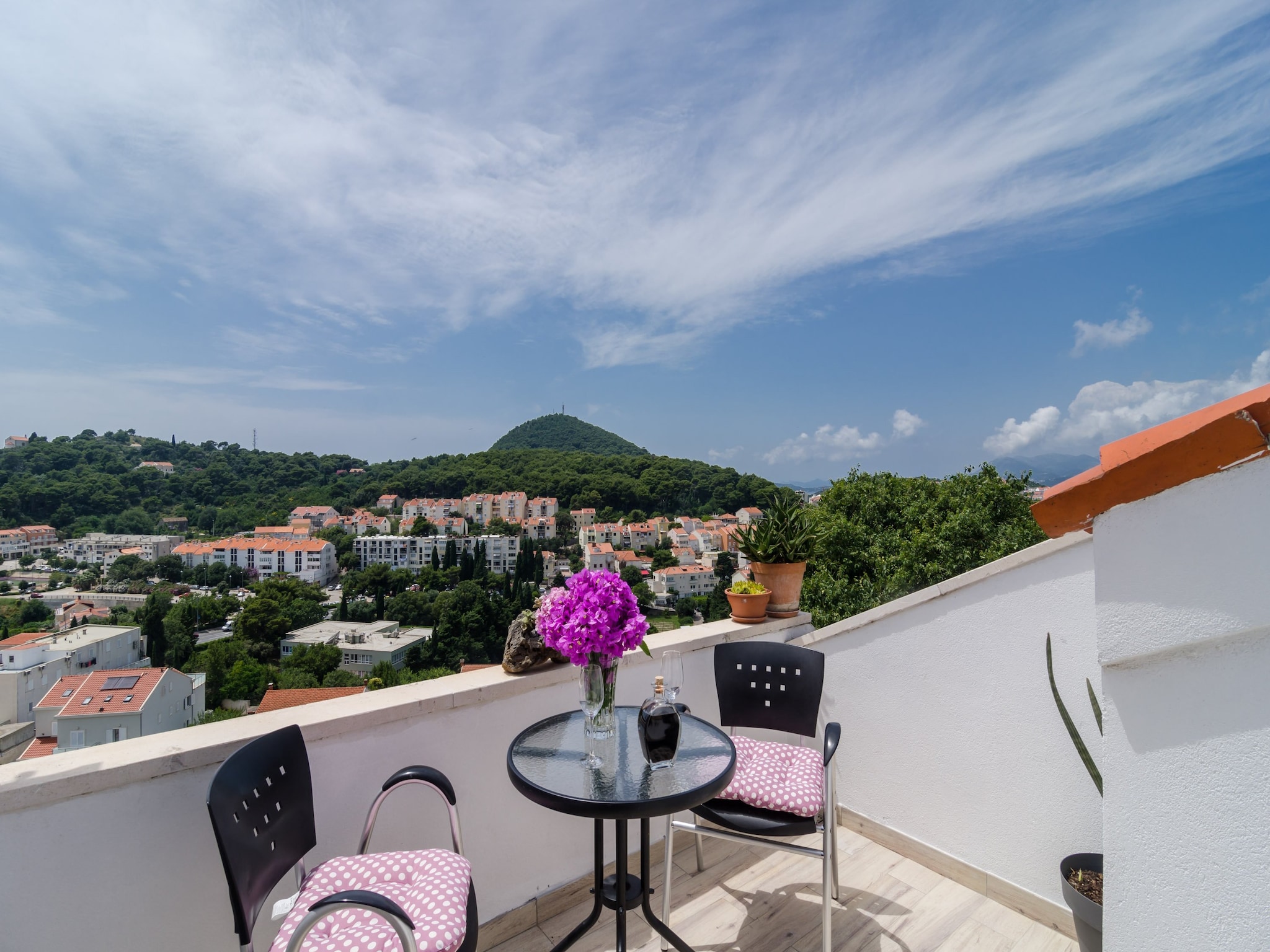 Apartmá Apartment Emma - Two Bedroom Apartment with Balcon