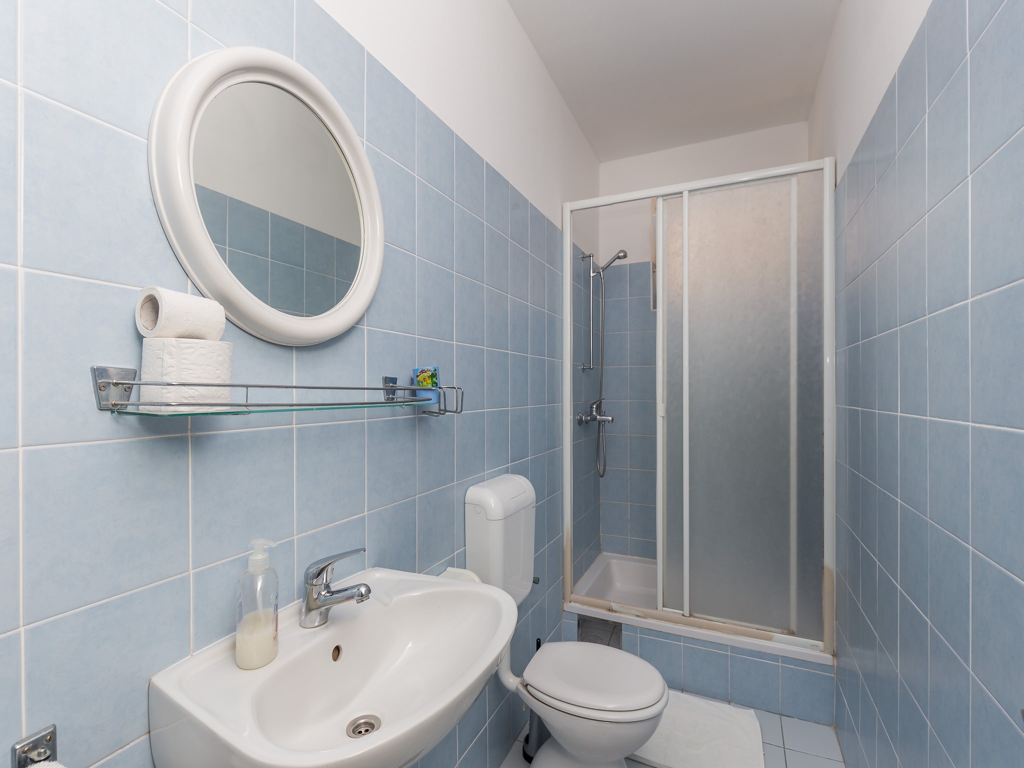 Apartment Beautiful Nest Rooms - One Bedroom Suite with Balc
