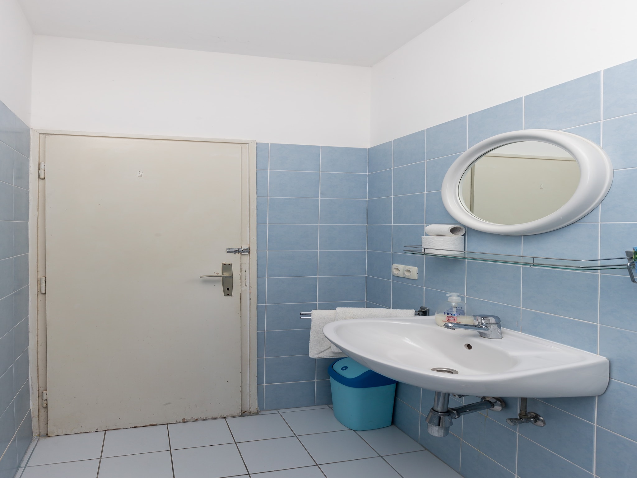 Apartment Beautiful Nest Rooms - One Bedroom Suite with Balc